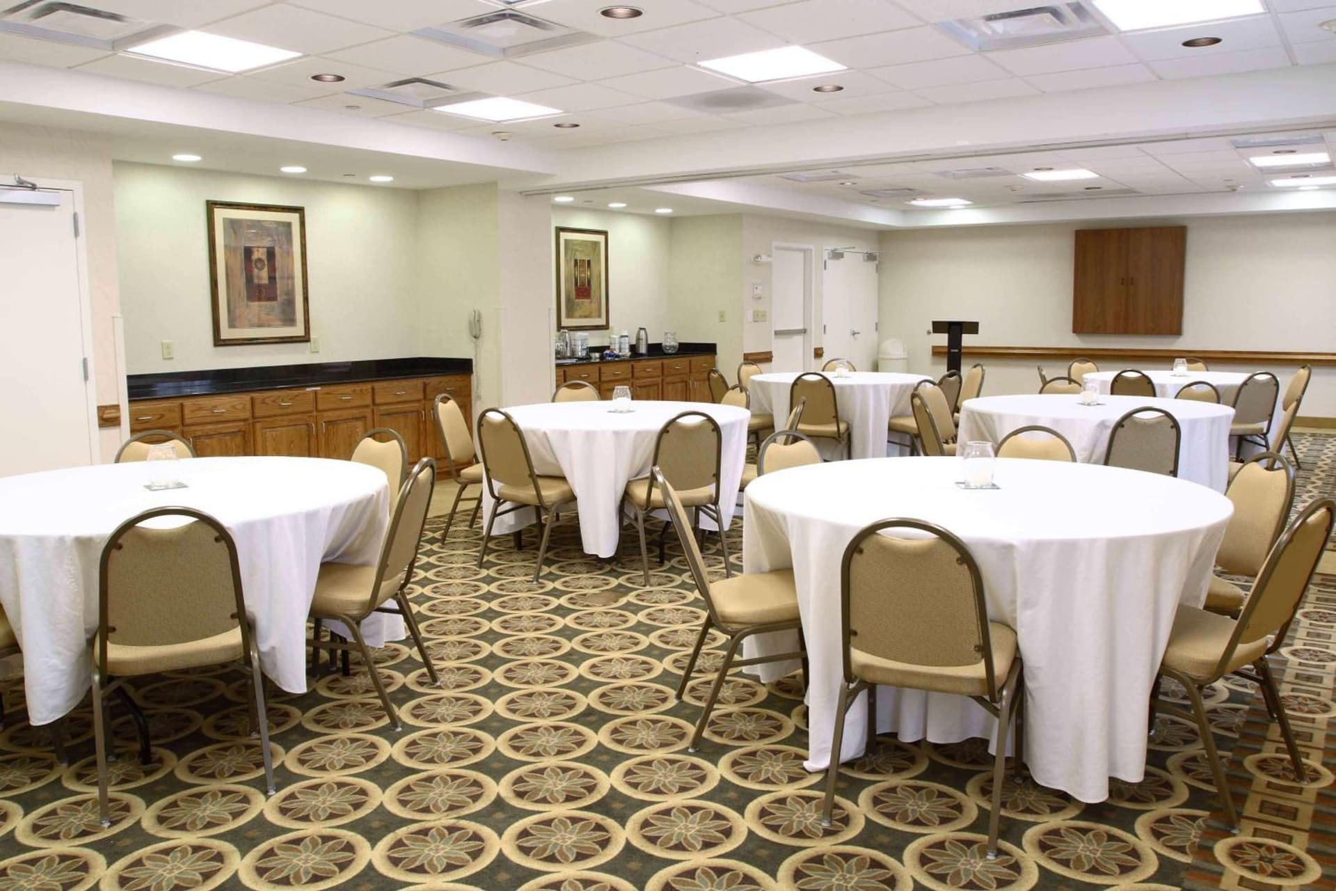 Hampton Inn & Suites Chesapeake-Square Mall featured exterior or lobby in Chesapeake, VA — similar hotel