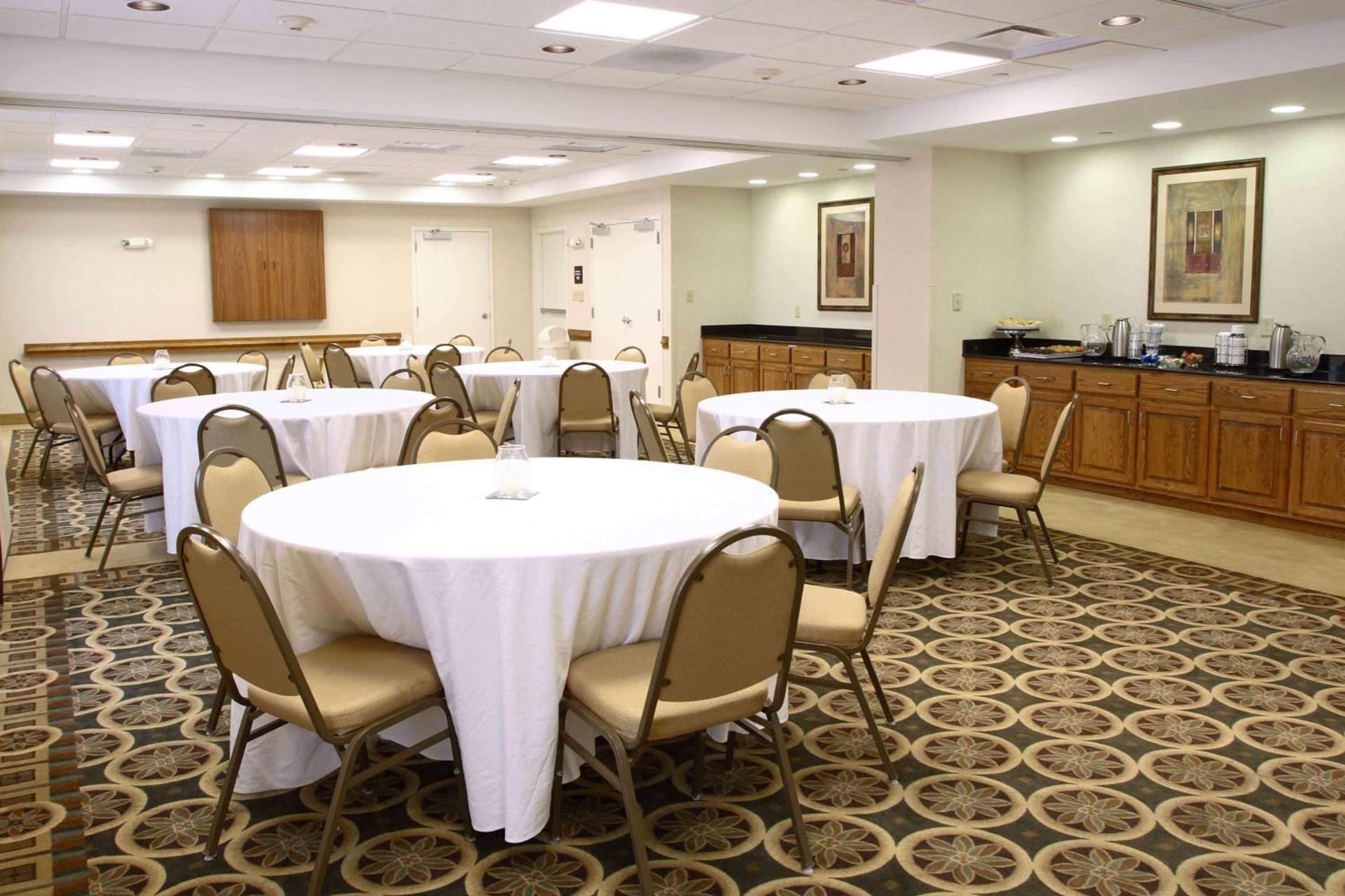 Hampton Inn & Suites Chesapeake-Square Mall gallery photo in Chesapeake, VA — image 8