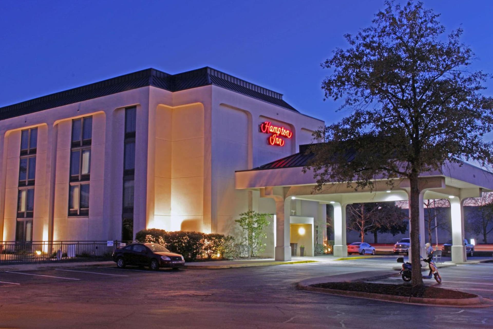 Hampton Inn Norfolk/Chesapeake - Greenbrier Area featured exterior or lobby in Chesapeake, VA — similar hotel