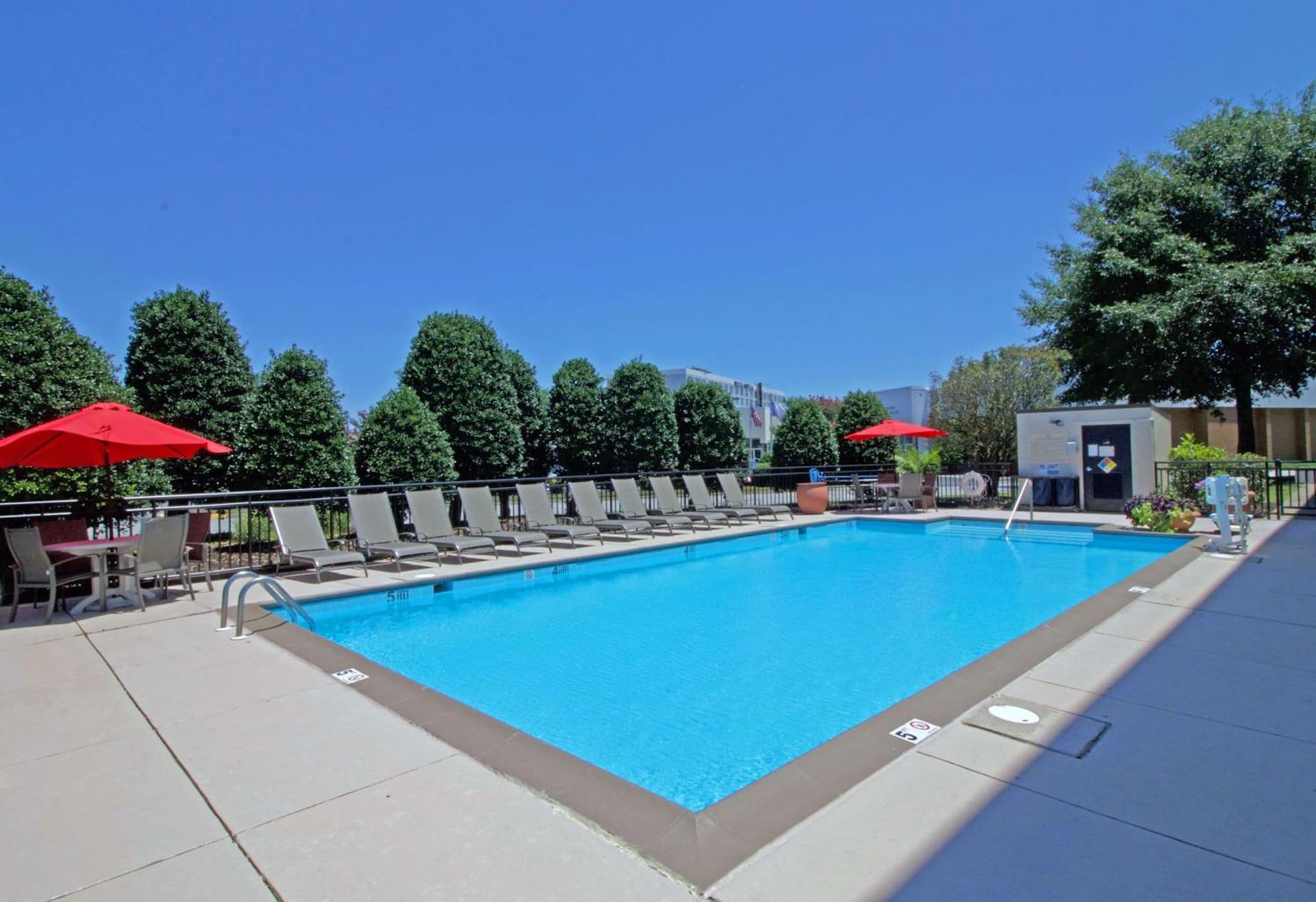 Hampton Inn Norfolk/Chesapeake - Greenbrier Area gallery photo in Chesapeake, VA — image 19
