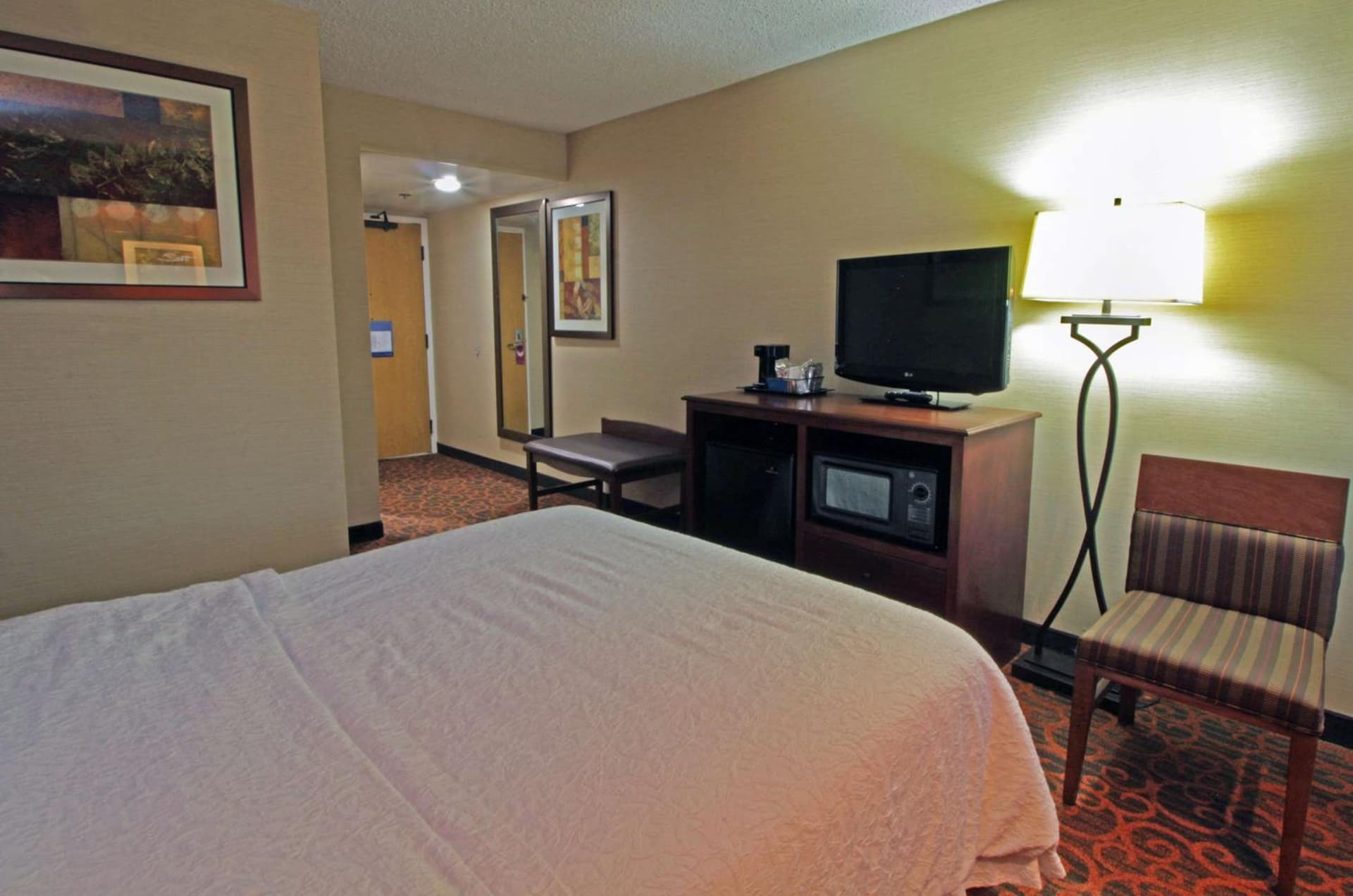 Hampton Inn Norfolk/Chesapeake - Greenbrier Area gallery photo in Chesapeake, VA — image 24