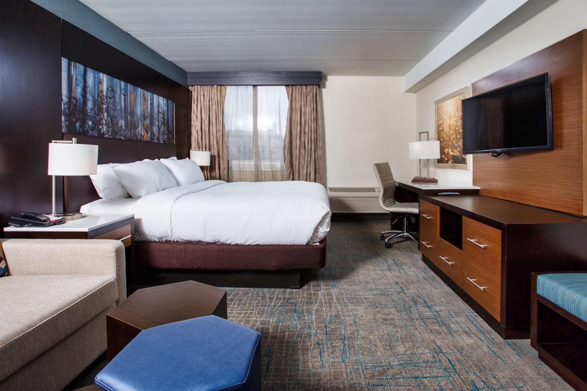 DoubleTree by Hilton Neenah gallery photo in Neenah, WI — image 21