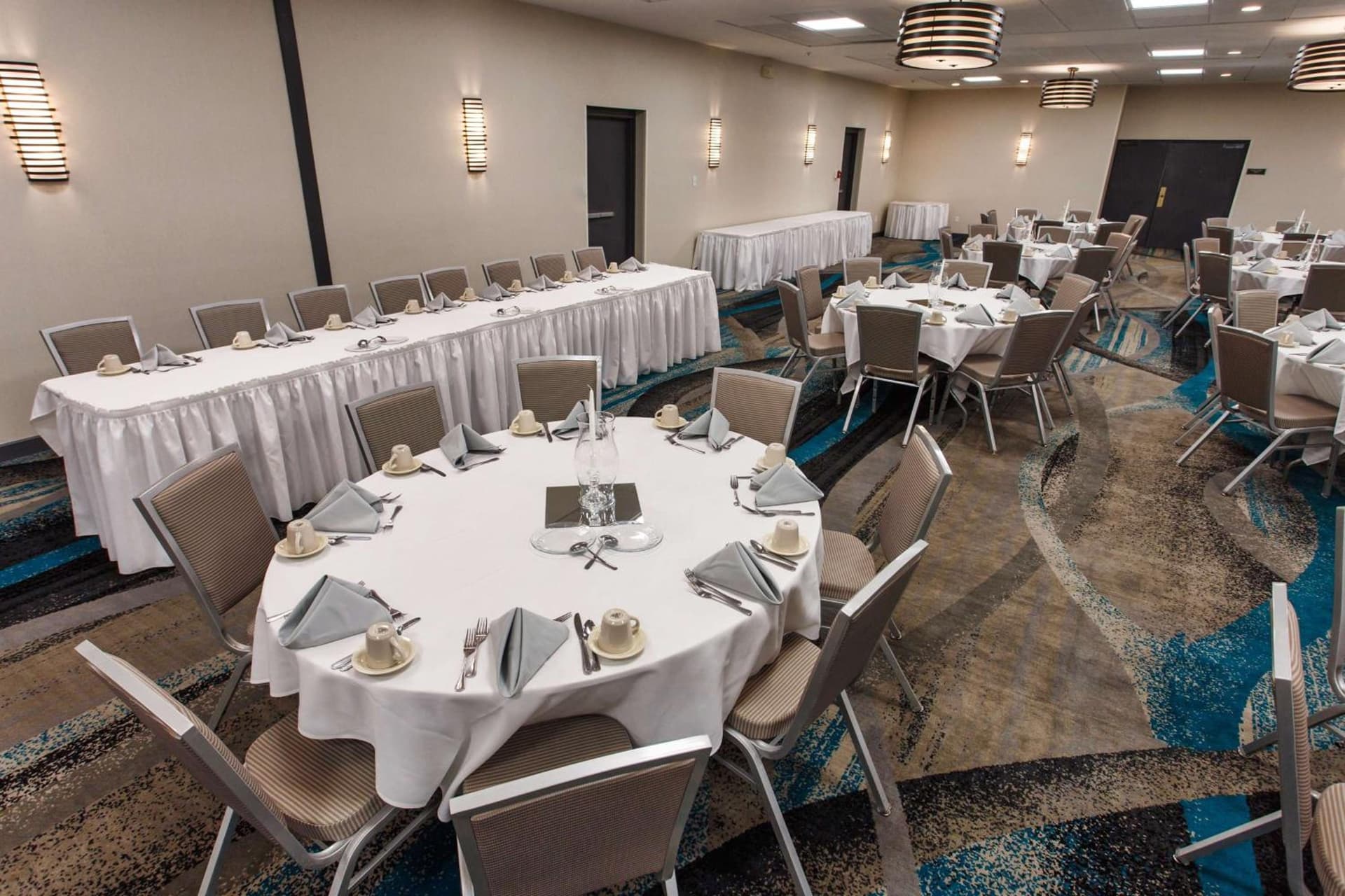 DoubleTree by Hilton Neenah gallery photo in Neenah, WI — image 25