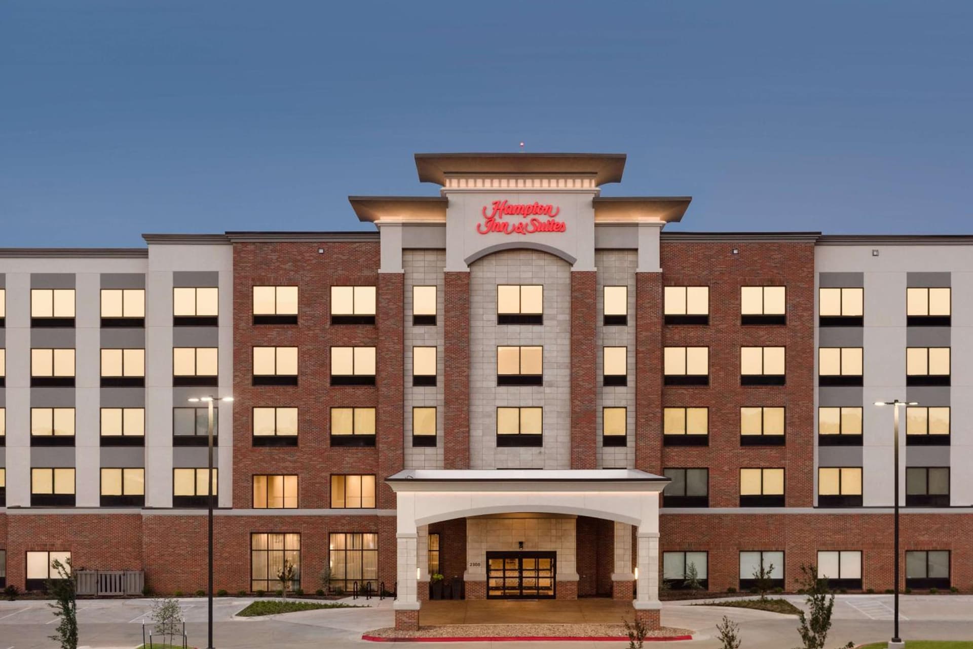 Hampton Inn & Suites Norman-Conference Center Area, Ok interior in Norman, OK — gallery photo 2