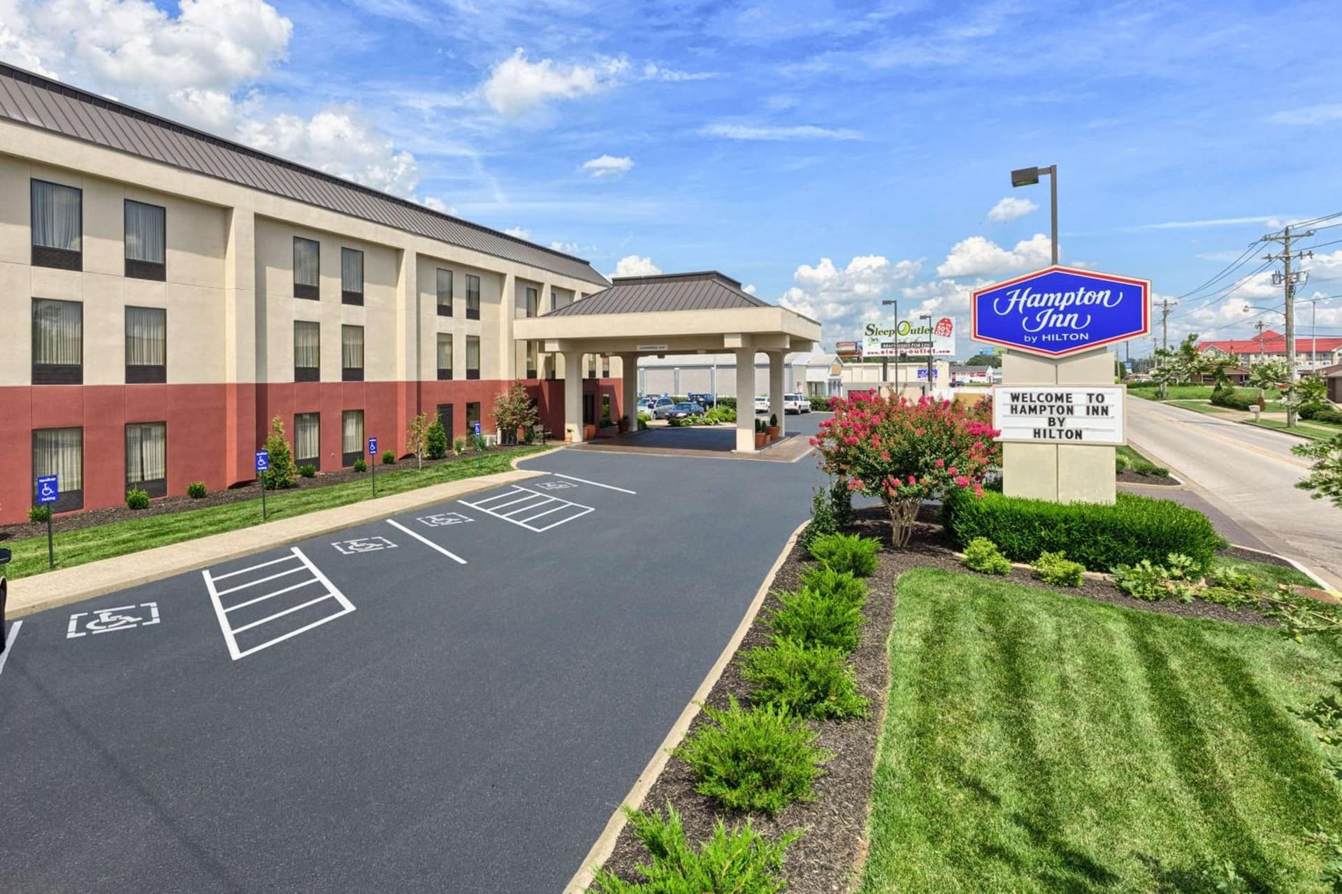Hampton Inn Owensboro featured exterior or lobby in Owensboro, KY — similar hotel