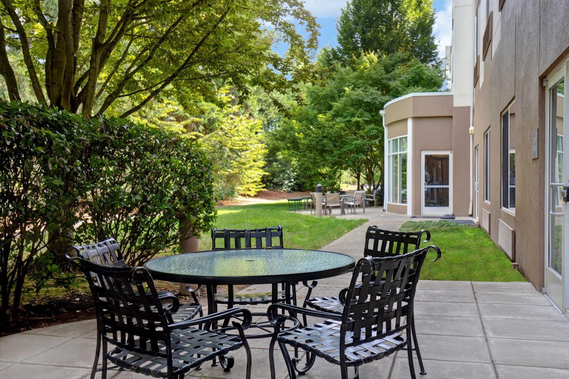 Hilton Garden Inn Portland/Beaverton interior in Beaverton, OR — gallery photo 2
