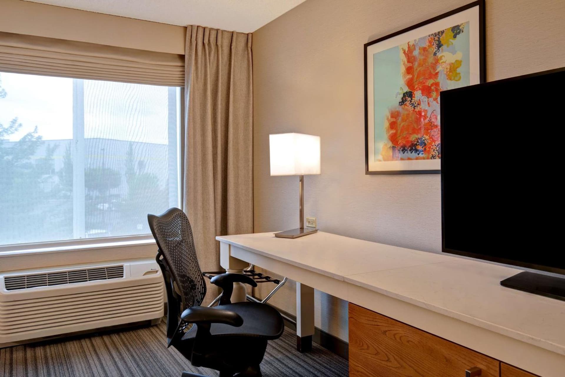 Hilton Garden Inn Portland/Beaverton property views in Beaverton, OR — gallery photo 3