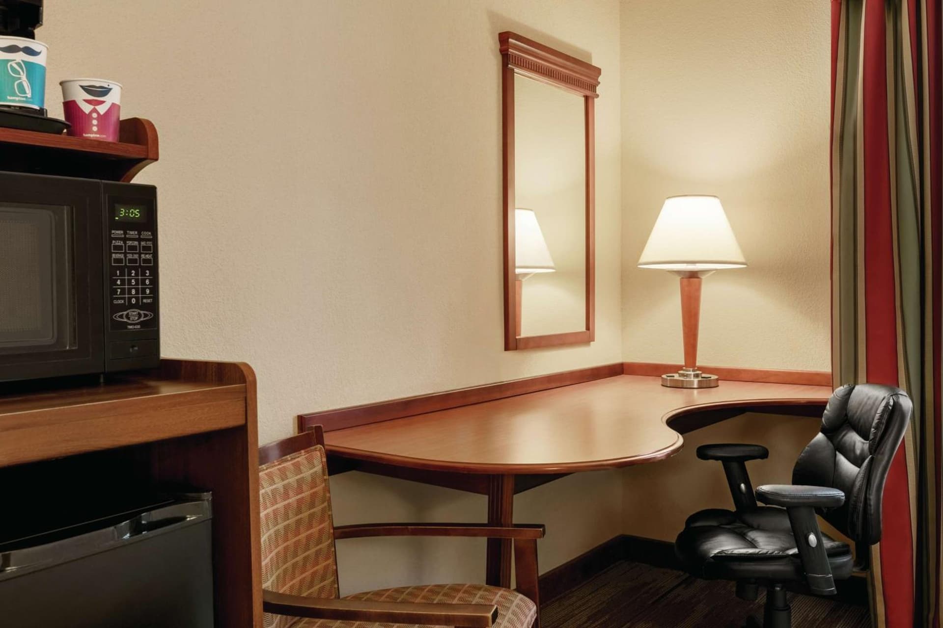 Hampton Inn & Suites Williamsburg Historic District gallery photo in Williamsburg, VA — image 8