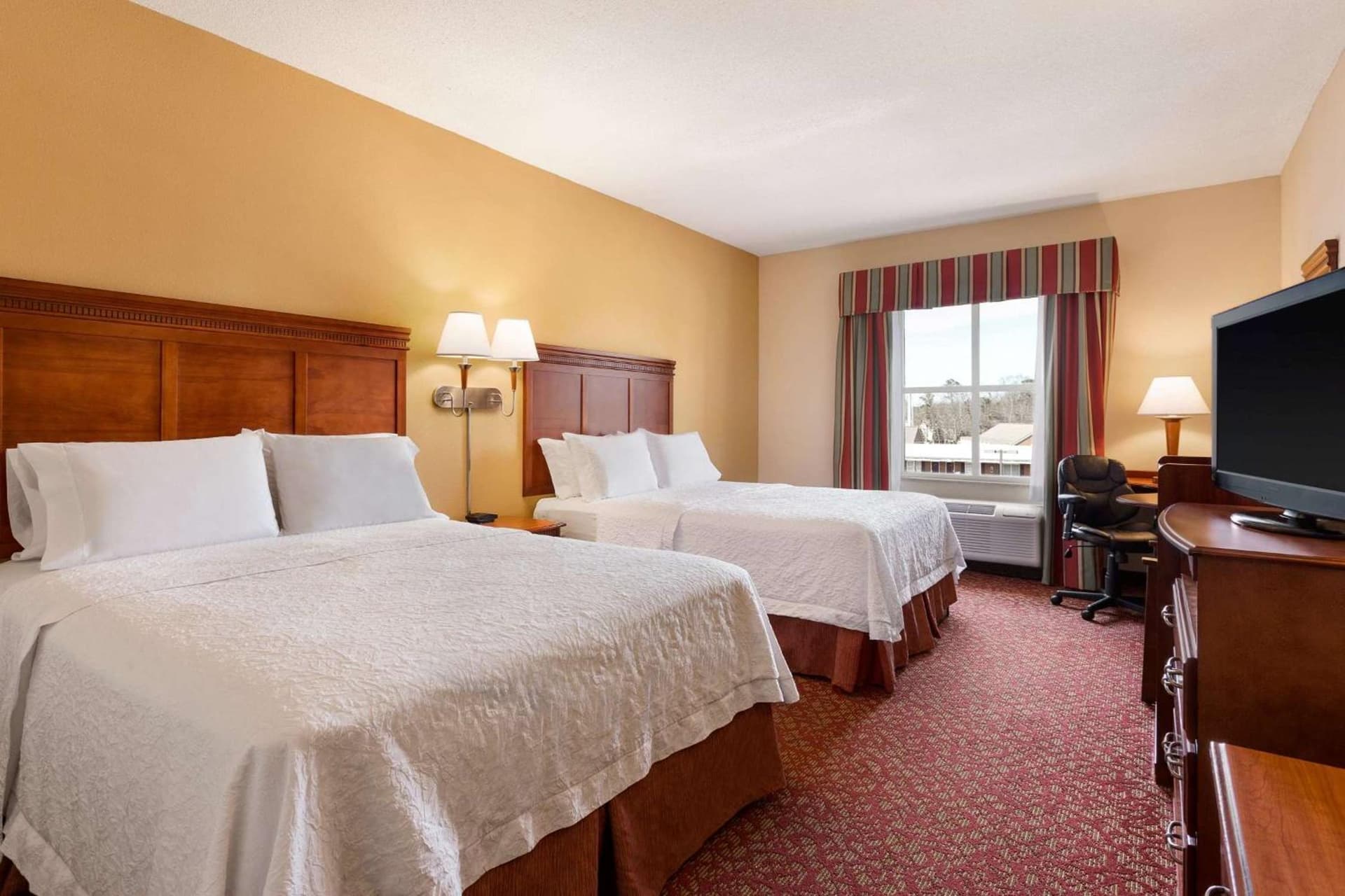 Hampton Inn & Suites Williamsburg Historic District gallery photo in Williamsburg, VA — image 42