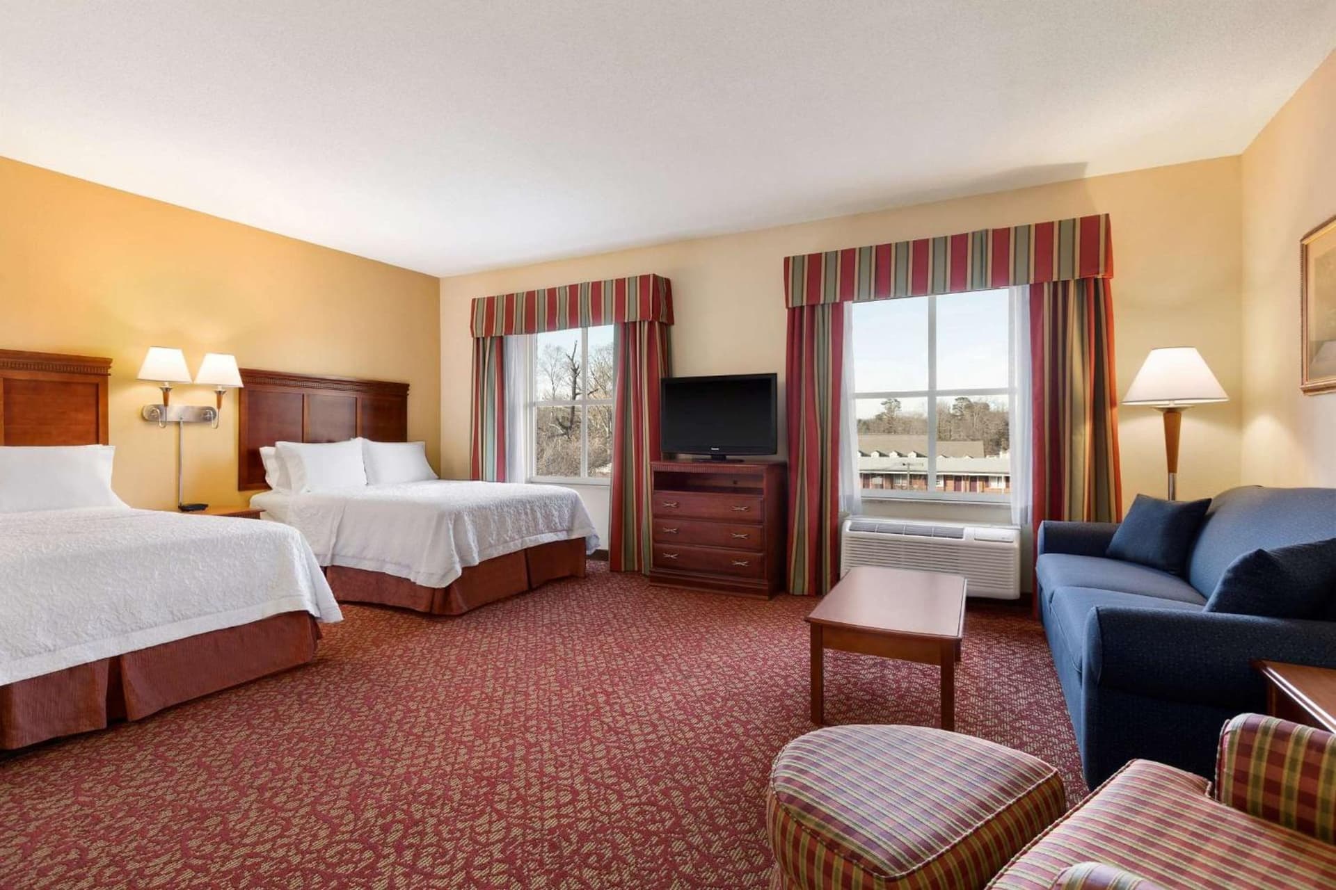 Hampton Inn & Suites Williamsburg Historic District gallery photo in Williamsburg, VA — image 21