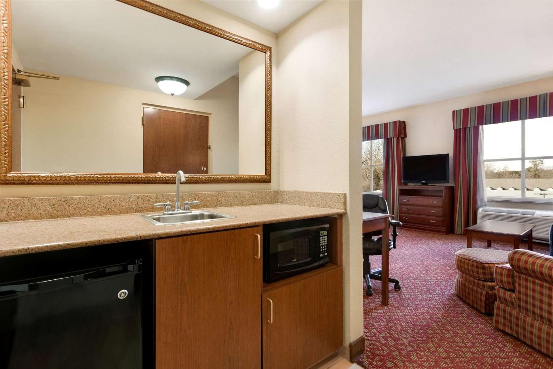 Hampton Inn & Suites Williamsburg Historic District gallery photo in Williamsburg, VA — image 35