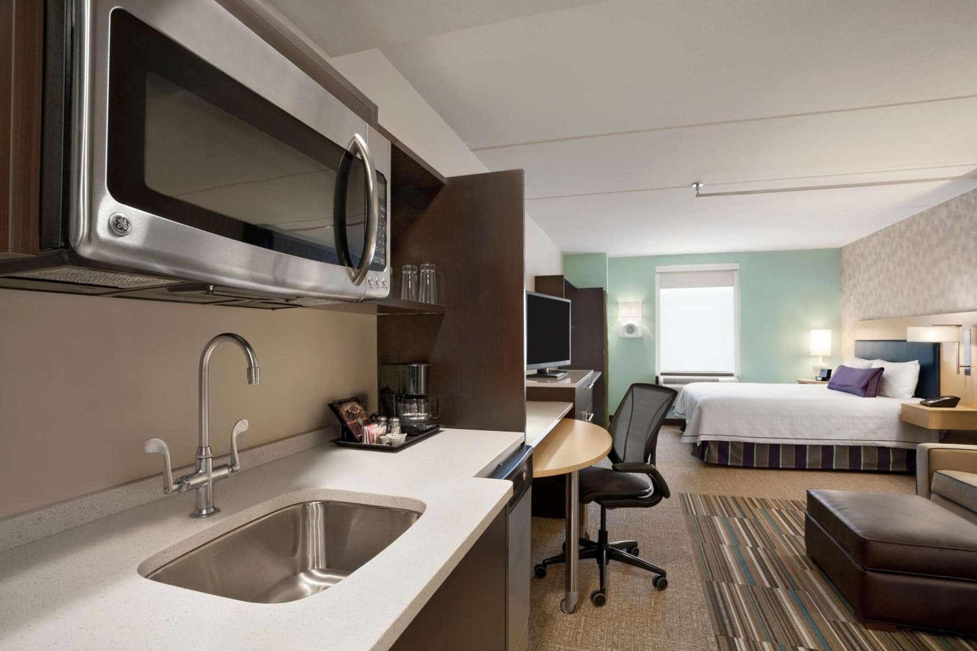 Home2 Suites by Hilton Philadelphia Convention Center gallery photo in Philadelphia, PA — image 18