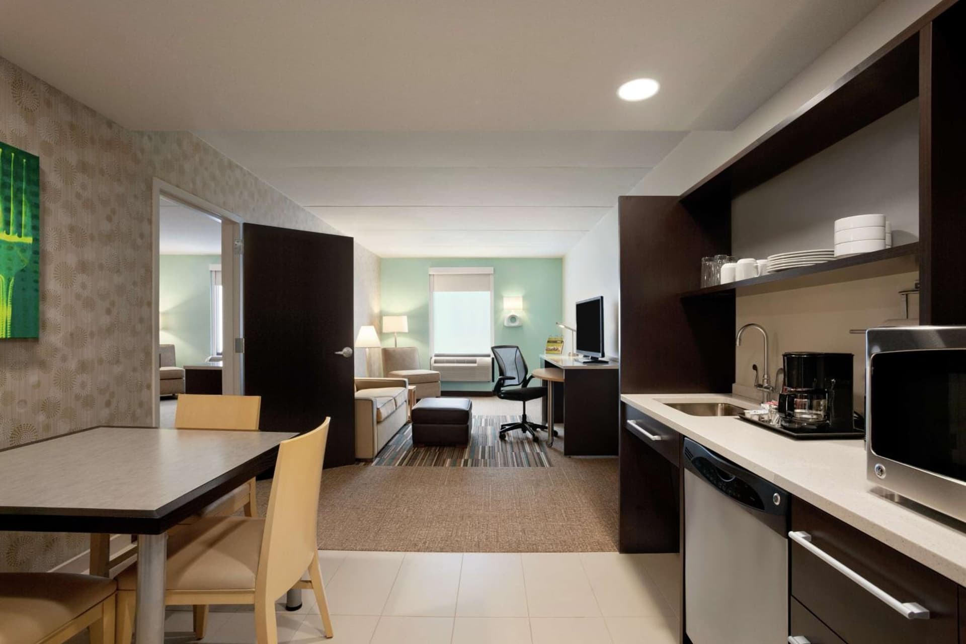 Home2 Suites by Hilton Philadelphia Convention Center gallery photo in Philadelphia, PA — image 12