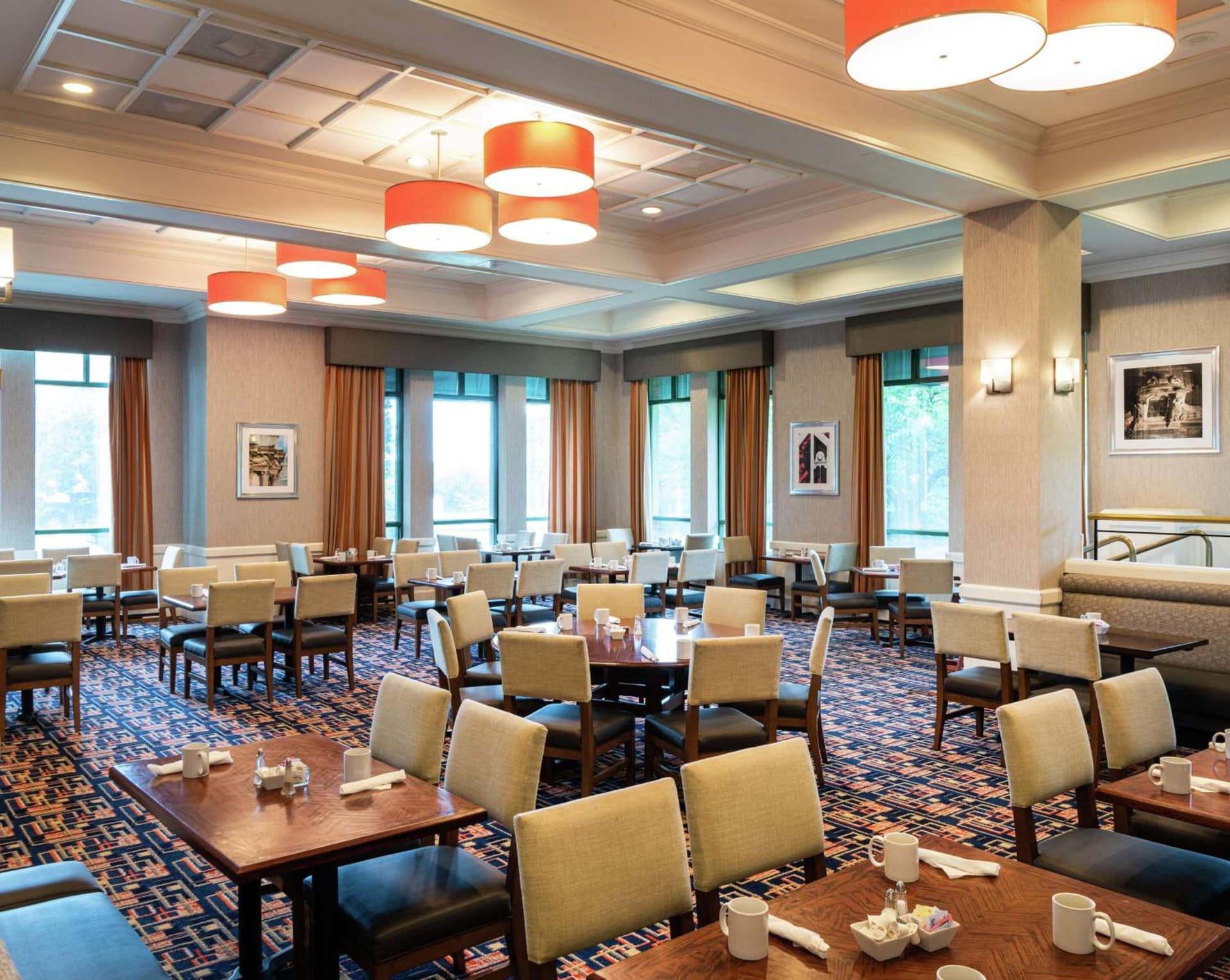 DoubleTree Suites by Hilton Hotel Philadelphia West gallery photo in Plymouth Meeting, PA — image 56