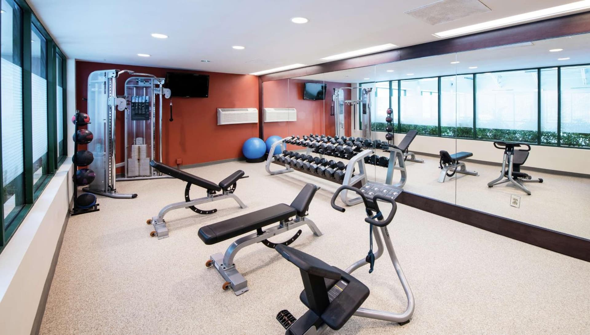 DoubleTree Suites by Hilton Hotel Philadelphia West gallery photo in Plymouth Meeting, PA — image 10