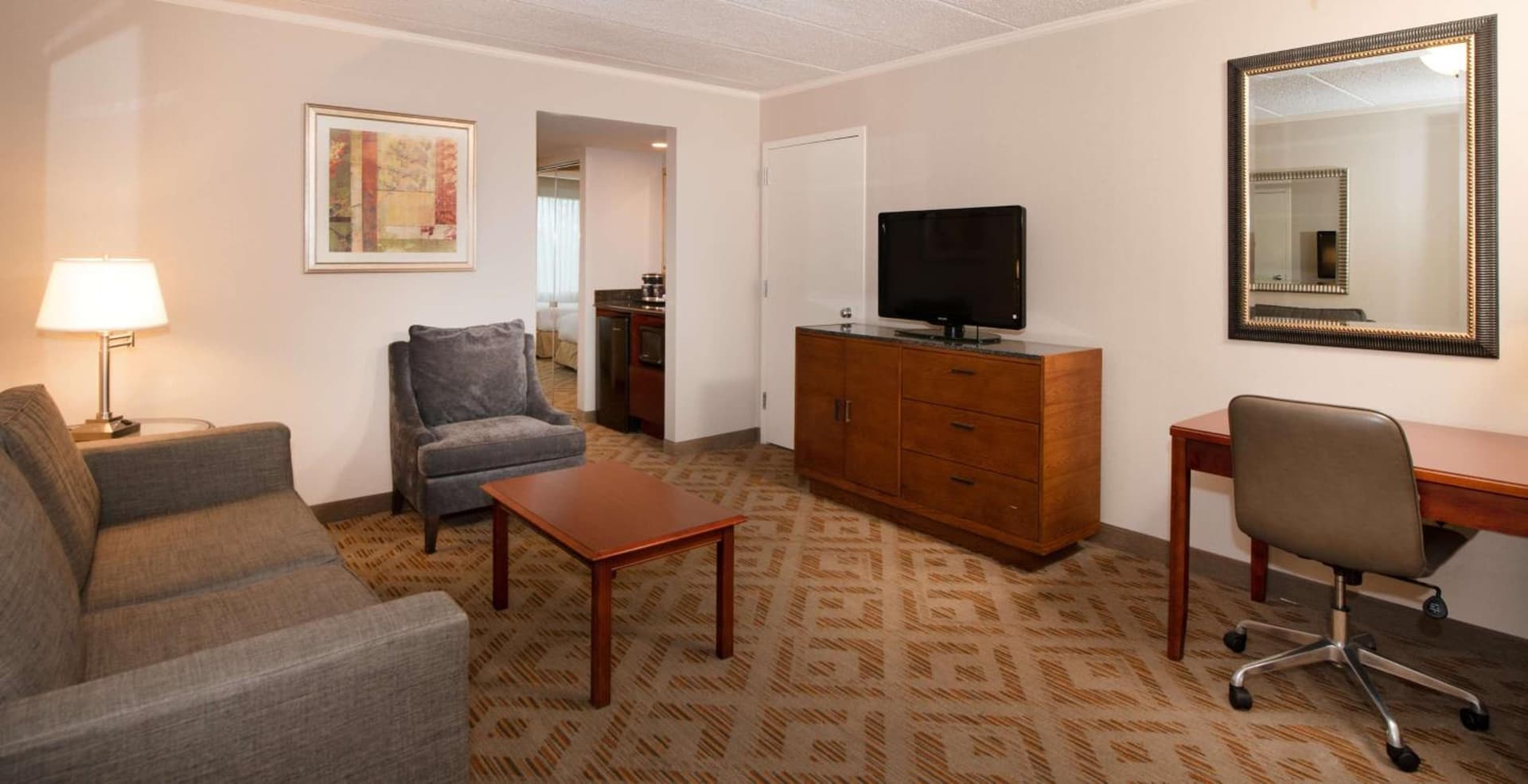 DoubleTree Suites by Hilton Hotel Philadelphia West gallery photo in Plymouth Meeting, PA — image 15