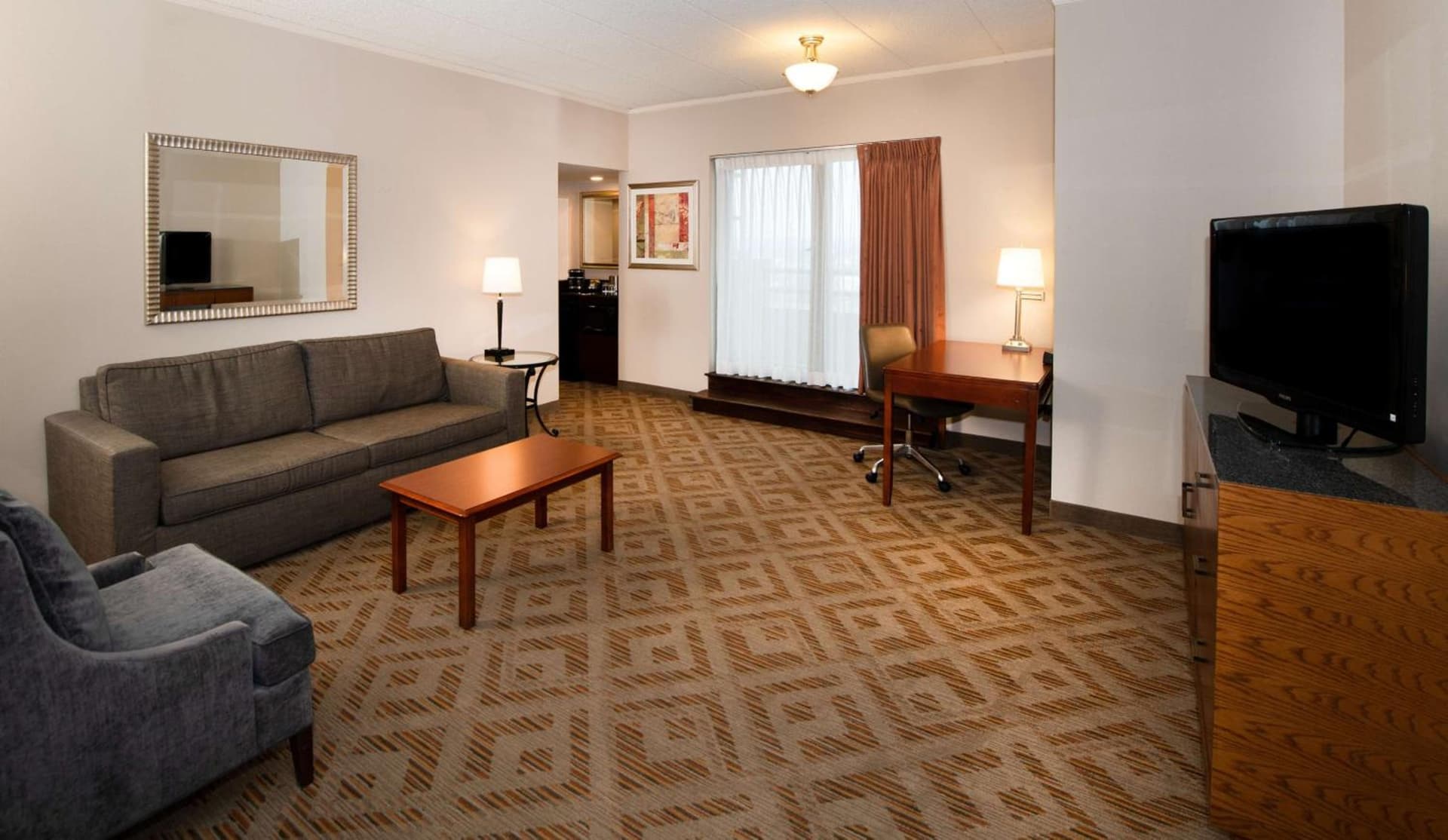 DoubleTree Suites by Hilton Hotel Philadelphia West gallery photo in Plymouth Meeting, PA — image 35