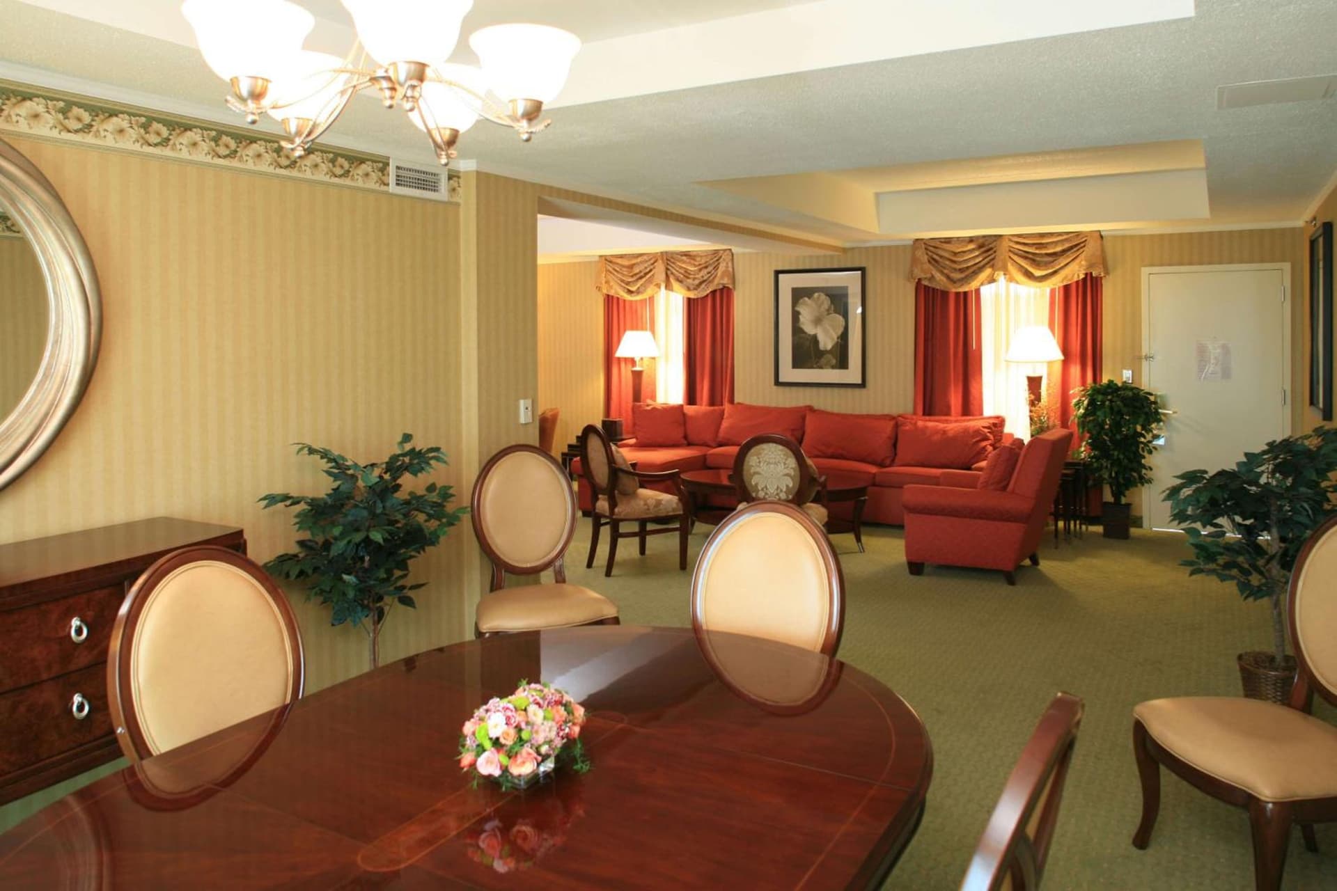 DoubleTree Suites by Hilton Hotel Philadelphia West gallery photo in Plymouth Meeting, PA — image 39