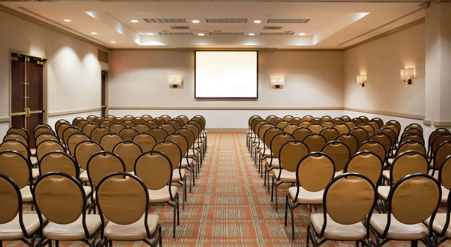 DoubleTree Suites by Hilton Hotel Philadelphia West gallery photo in Plymouth Meeting, PA — image 49