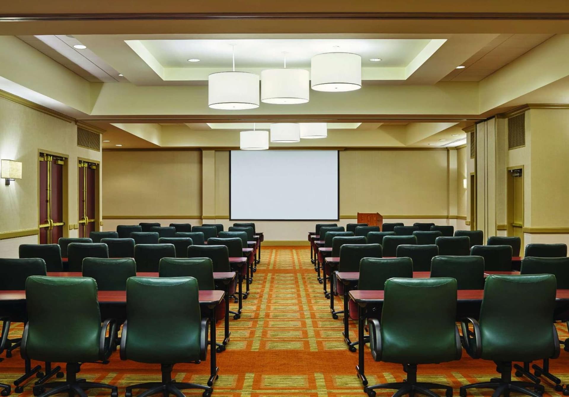 DoubleTree Suites by Hilton Hotel Philadelphia West gallery photo in Plymouth Meeting, PA — image 53