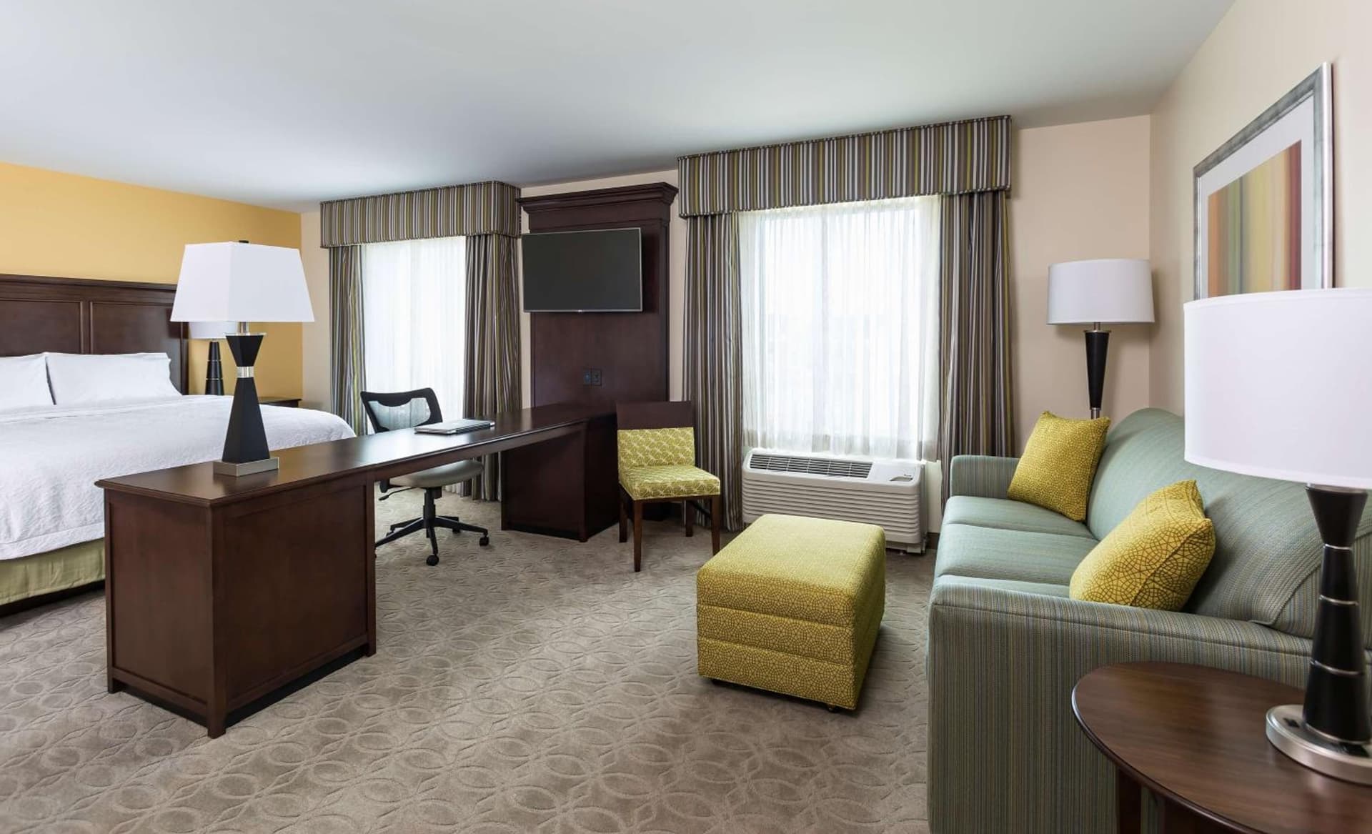 Hampton Inn & Suites Philadelphia Montgomeryville gallery photo in North Wales, PA — image 17