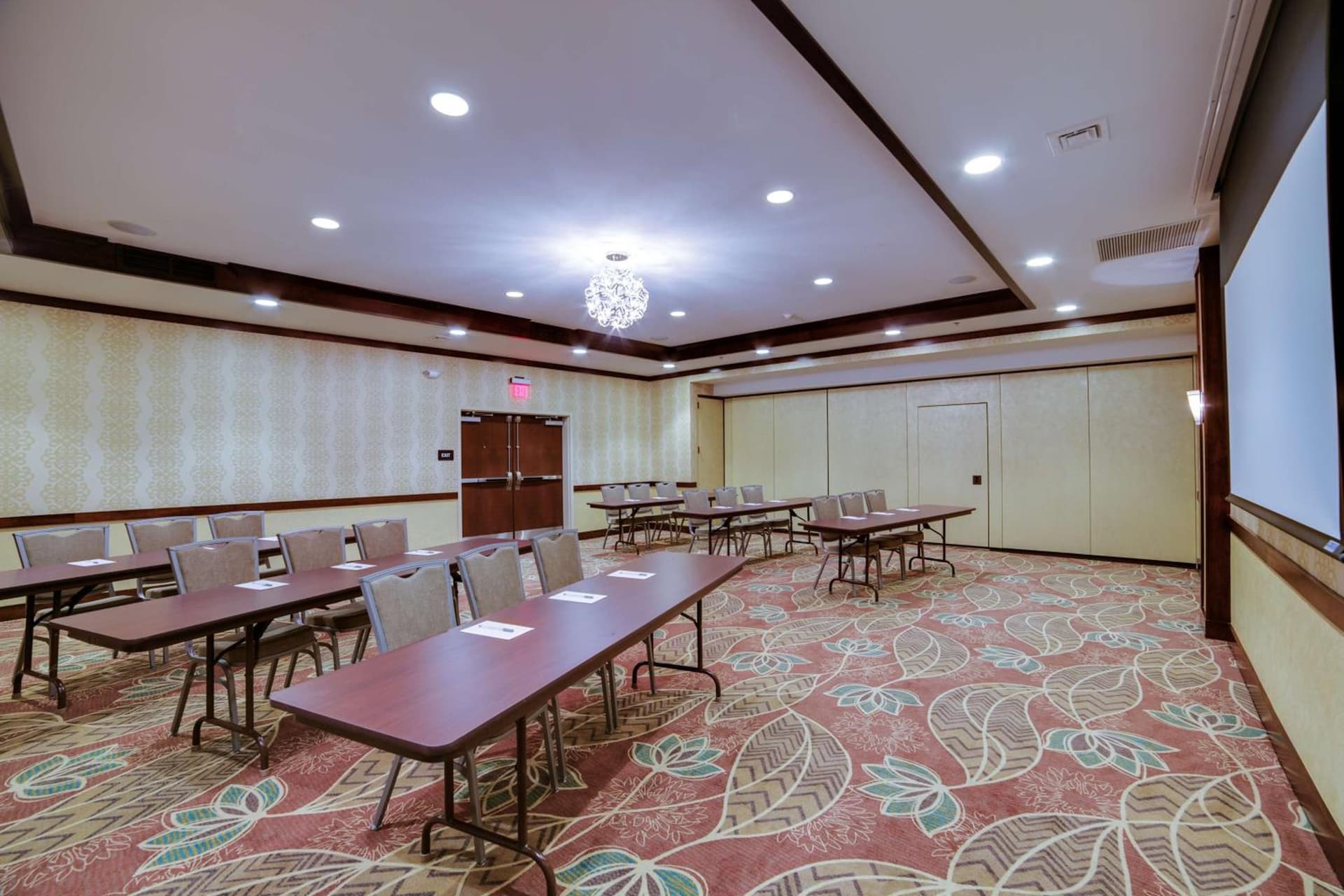 Hampton Inn & Suites Philadelphia/Bensalem gallery photo in Bensalem, PA — image 17