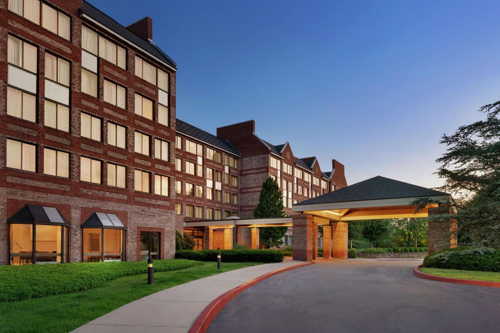 Embassy Suites by Hilton Philadelphia Valley Forge featured exterior or lobby in Wayne, PA — similar hotel