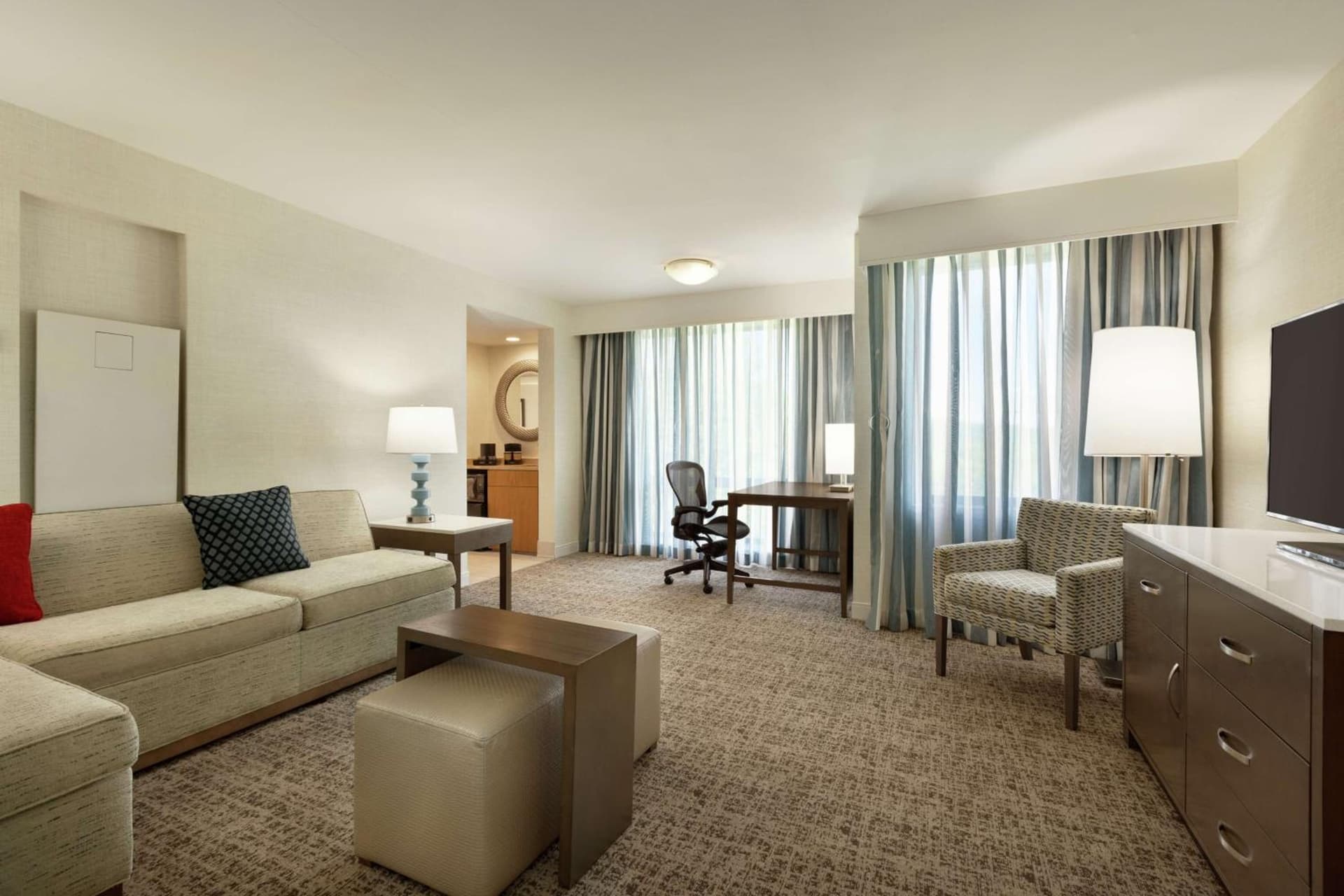 Embassy Suites by Hilton Philadelphia Valley Forge gallery photo in Wayne, PA — image 15