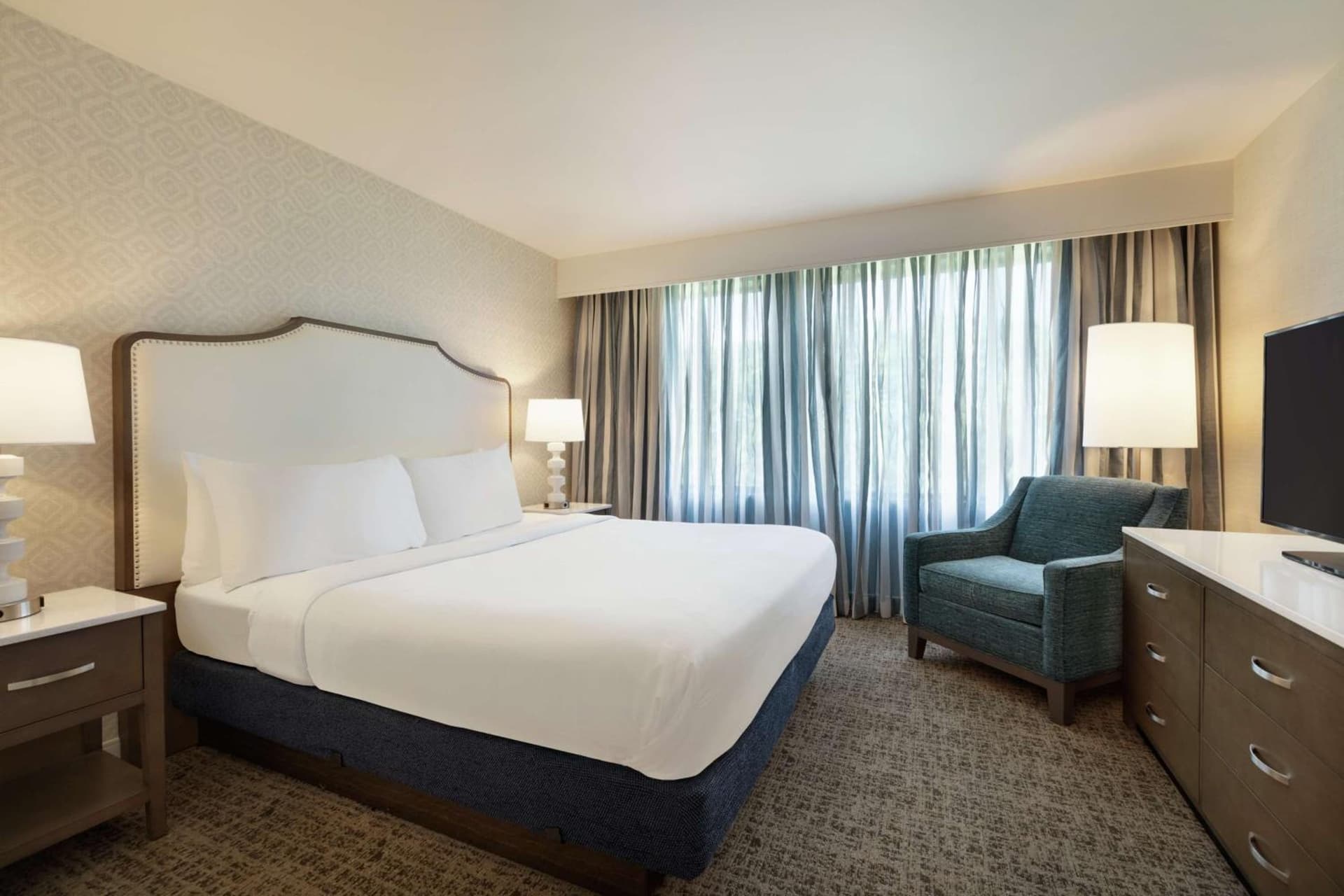 Embassy Suites by Hilton Philadelphia Valley Forge gallery photo in Wayne, PA — image 58