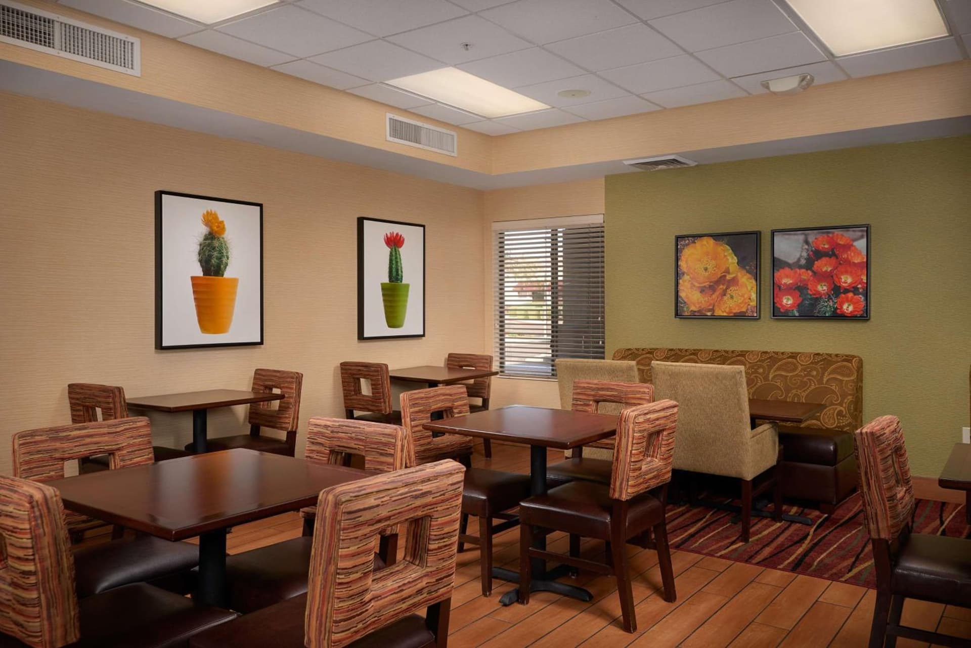 Hampton Inn Phoenix/Anthem gallery photo in Anthem, AZ — image 27