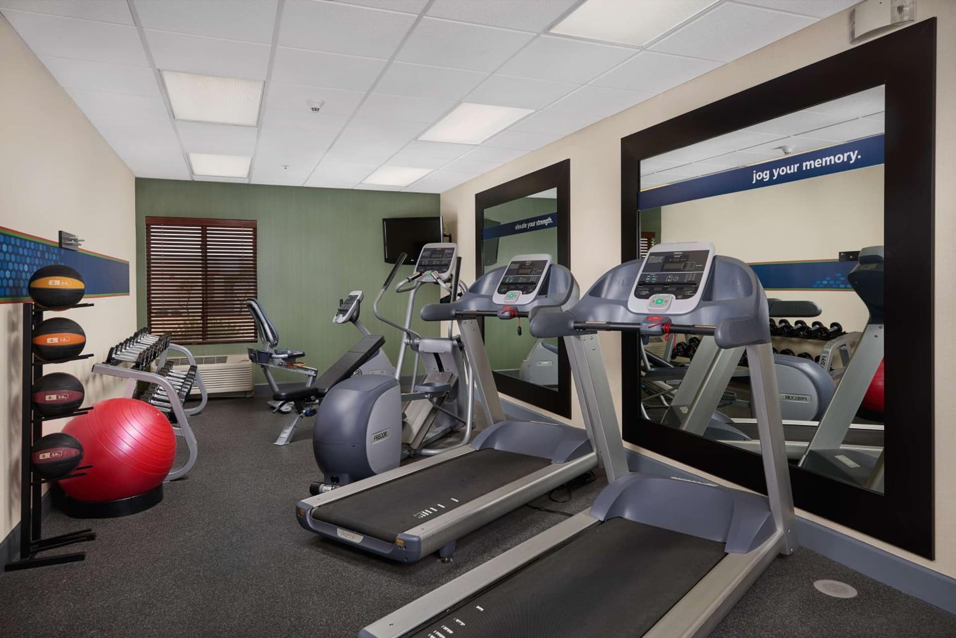 Hampton Inn Phoenix/Anthem gallery photo in Anthem, AZ — image 15