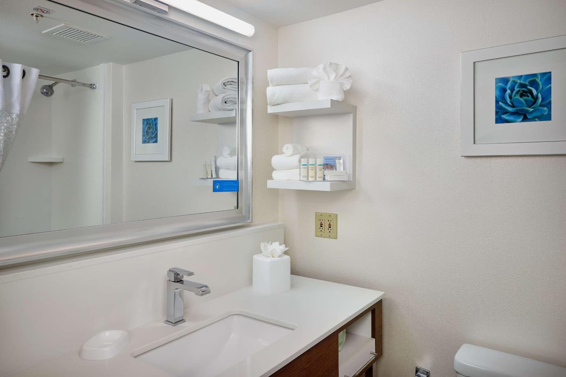 Hampton Inn Phoenix/Anthem gallery photo in Anthem, AZ — image 22