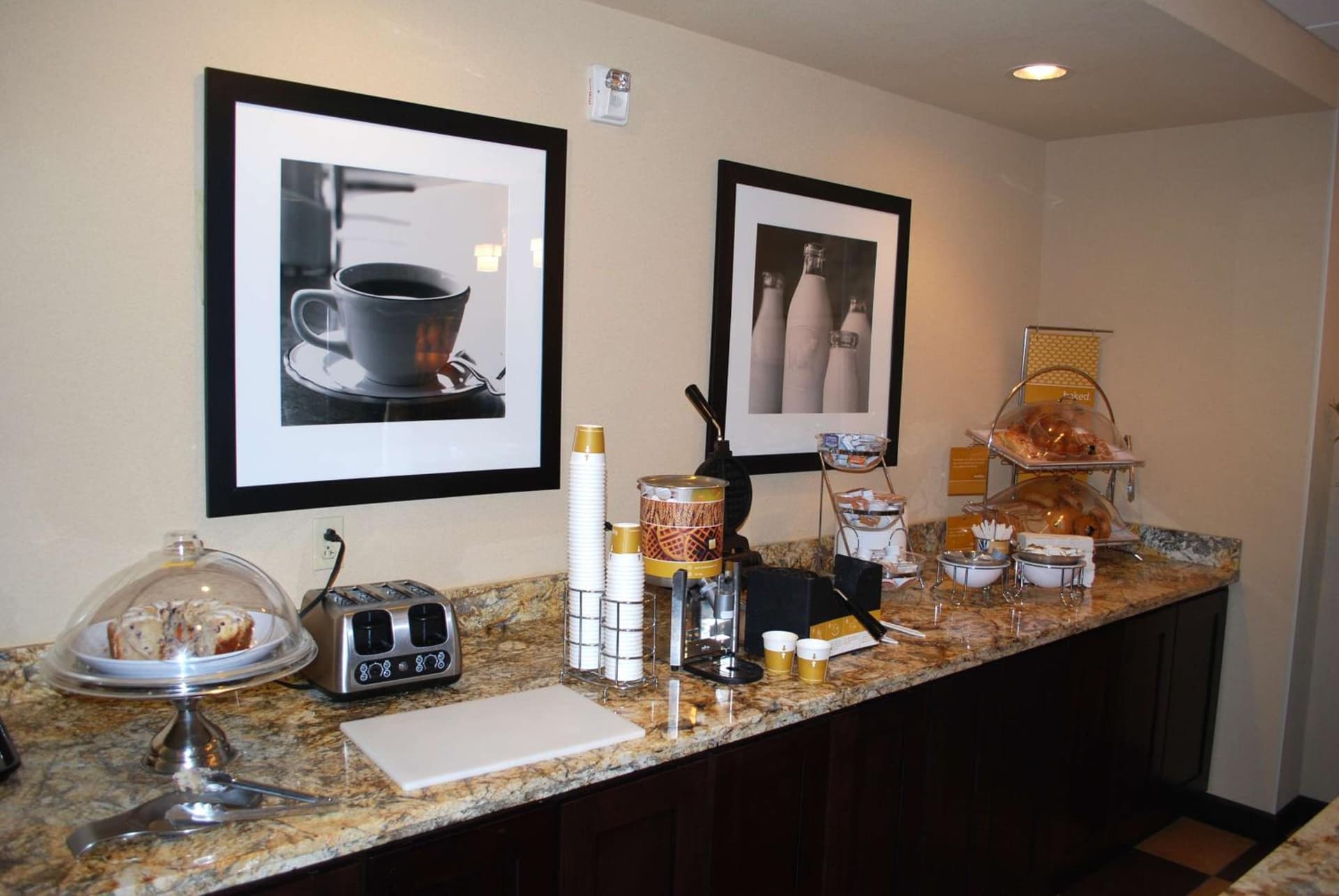 Hampton Inn & Suites Phoenix/Gilbert gallery photo in Gilbert, AZ — image 58