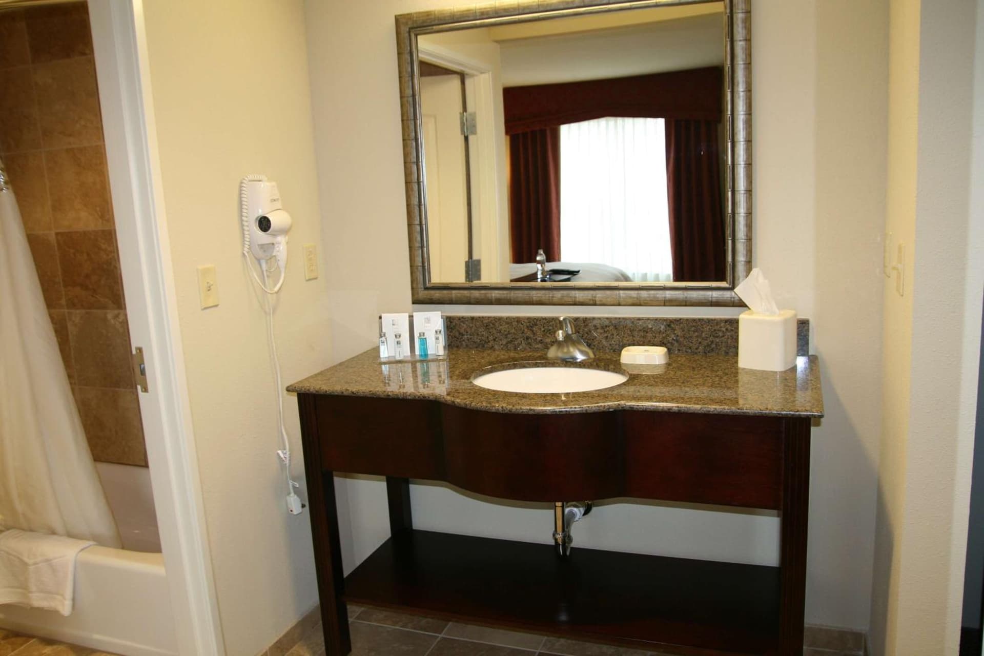 Hampton Inn & Suites Phoenix/Gilbert gallery photo in Gilbert, AZ — image 9