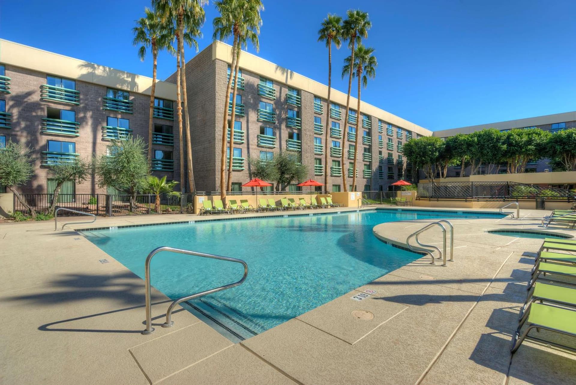 DoubleTree by Hilton Phoenix North gallery photo in Phoenix, AZ — image 30
