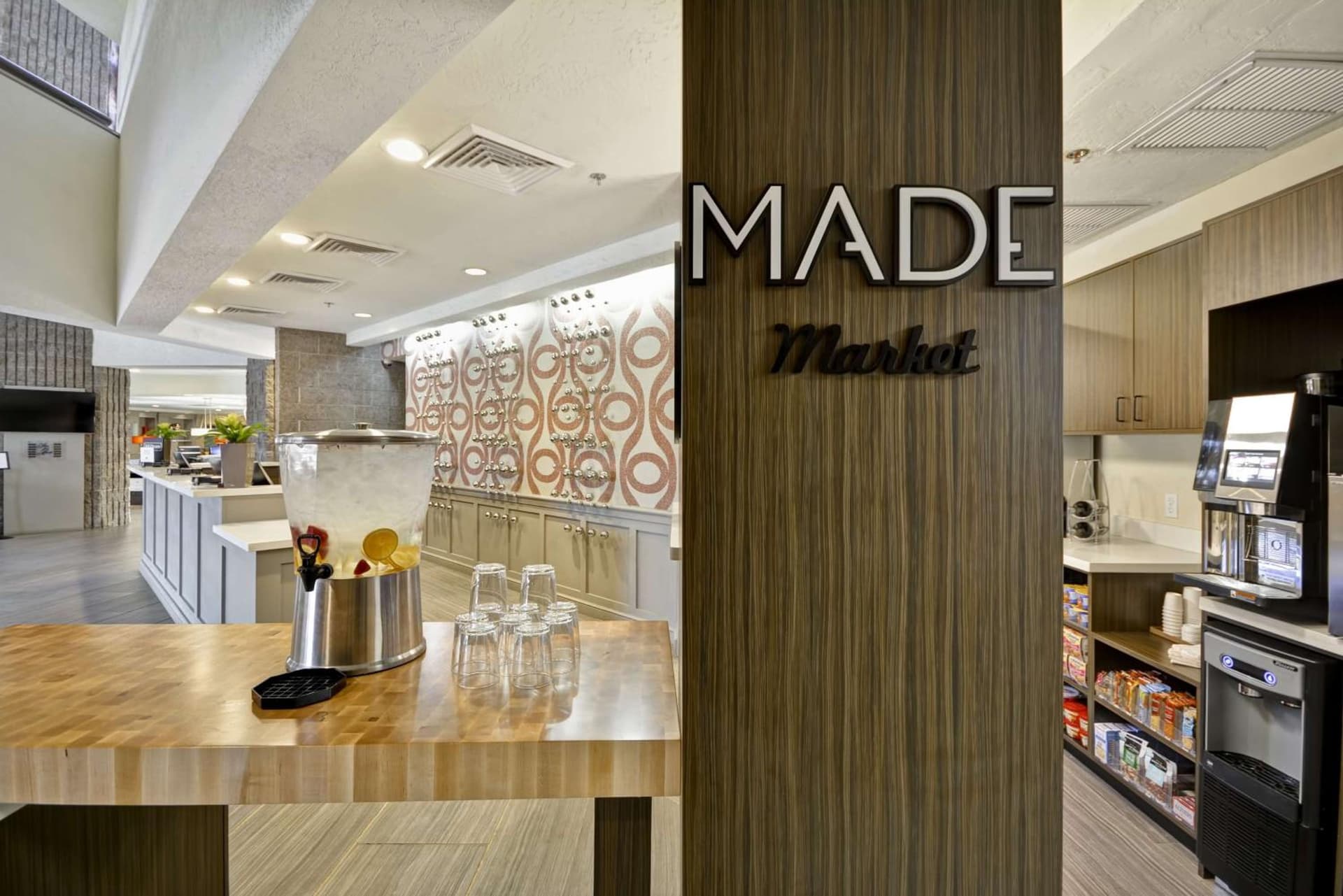 DoubleTree by Hilton Phoenix North gallery photo in Phoenix, AZ — image 33