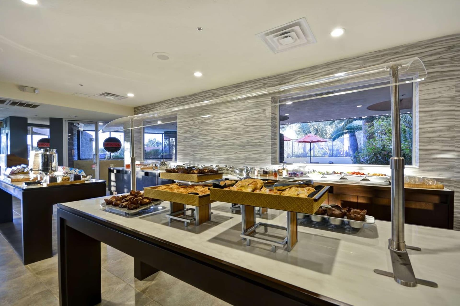 DoubleTree by Hilton Phoenix North gallery photo in Phoenix, AZ — image 12