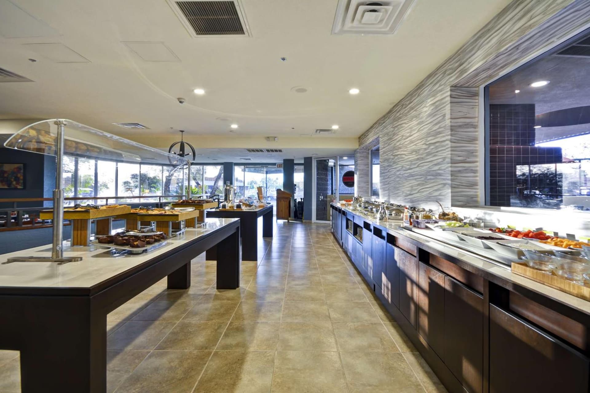 DoubleTree by Hilton Phoenix North gallery photo in Phoenix, AZ — image 8