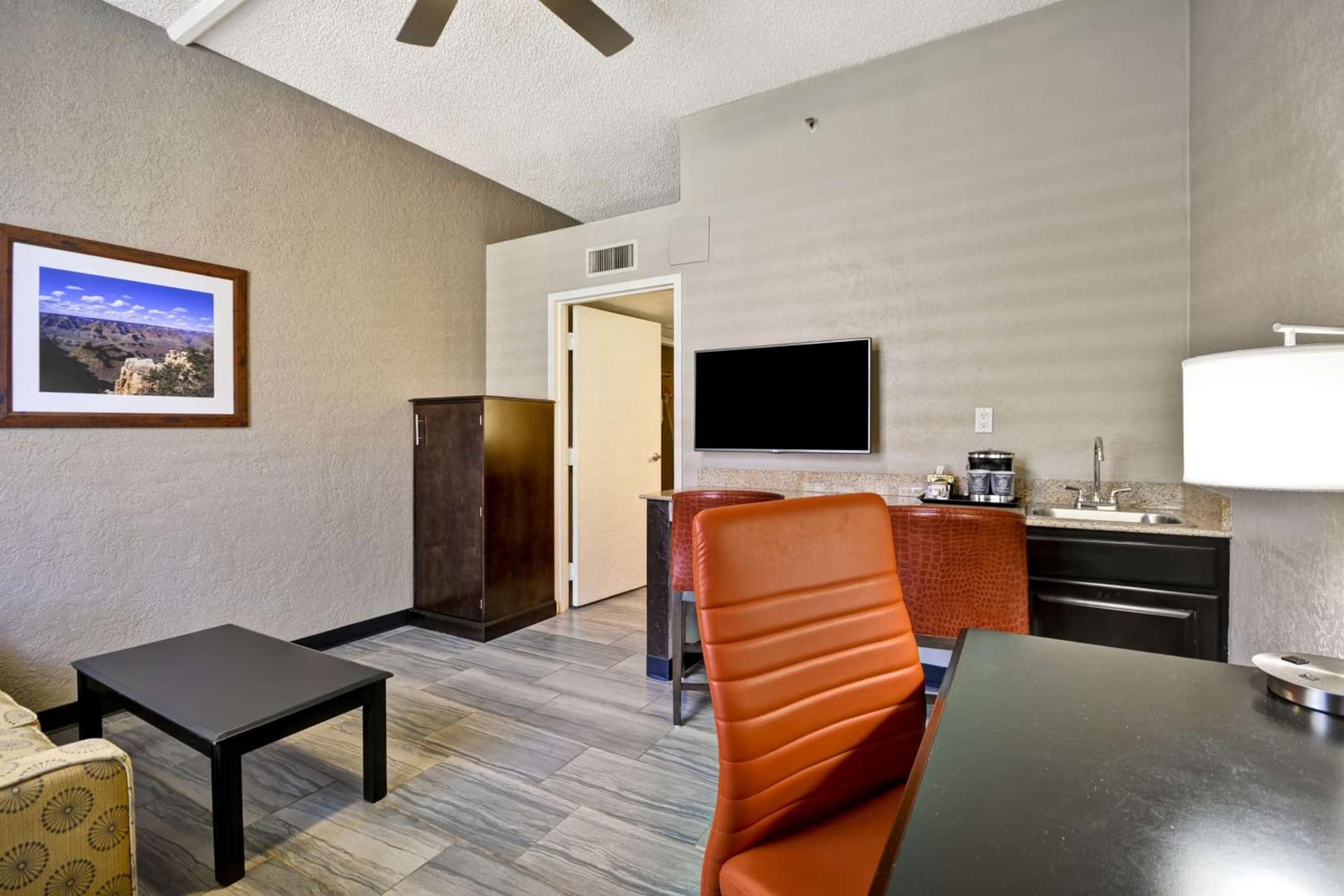 DoubleTree by Hilton Phoenix North gallery photo in Phoenix, AZ — image 9