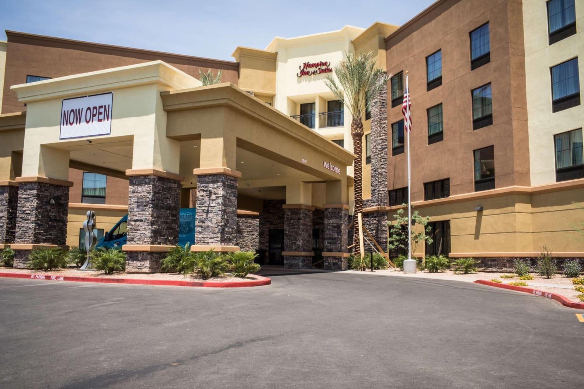 Hampton Inn & Suites Tempe/Phoenix Airport, Az property views in Tempe, AZ — gallery photo 3