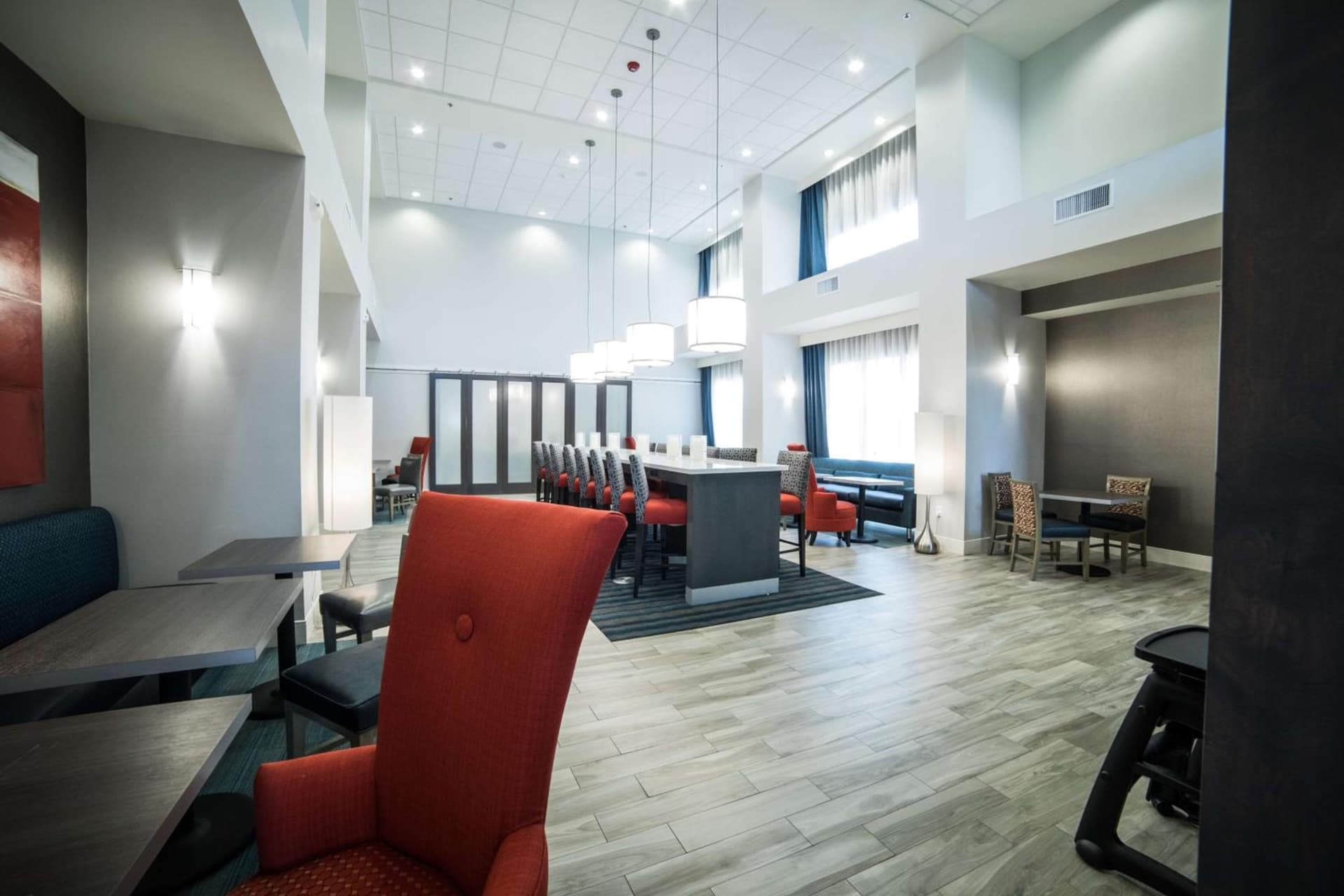 Hampton Inn & Suites Tempe/Phoenix Airport, Az gallery photo in Tempe, AZ — image 43
