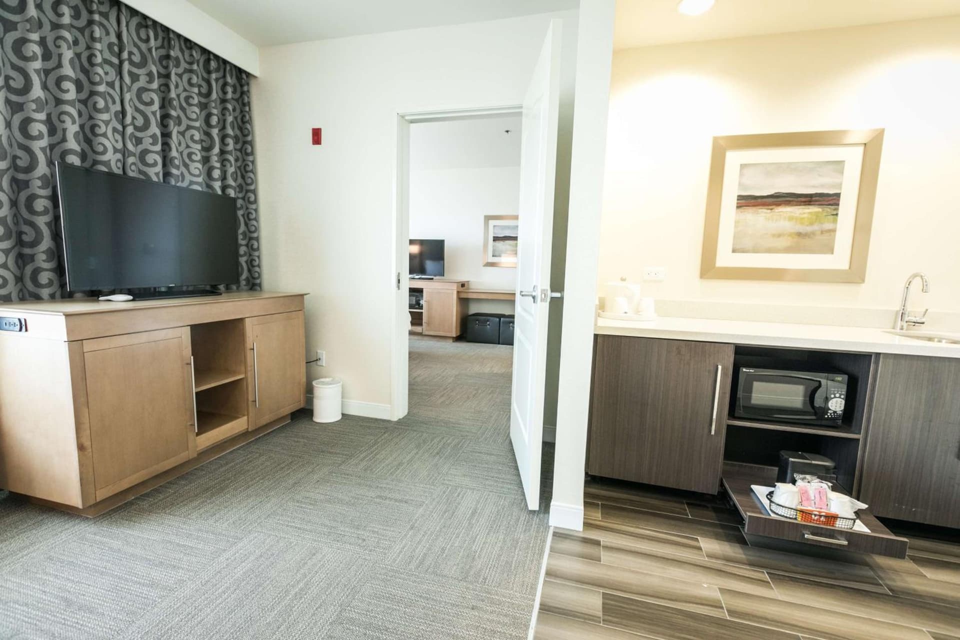 Hampton Inn & Suites Tempe/Phoenix Airport, Az gallery photo in Tempe, AZ — image 50