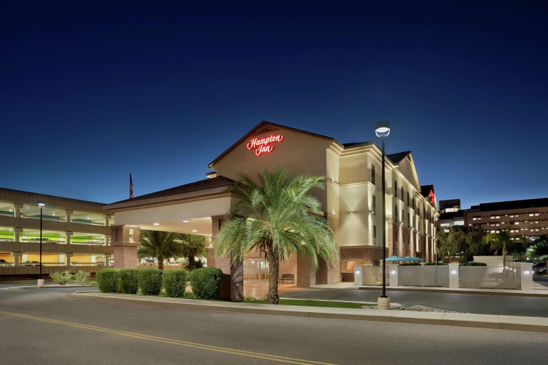 Hampton Inn Phoenix Midtown Downtown Area interior in Phoenix, AZ — gallery photo 2