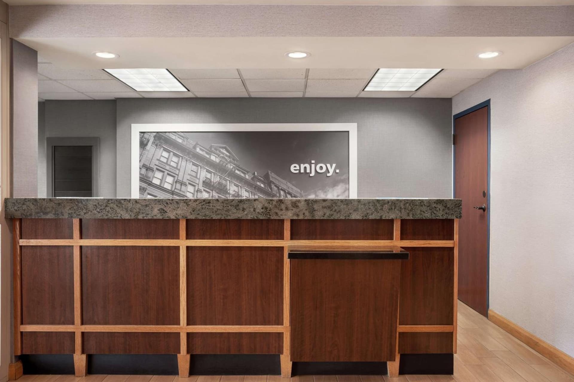 Hampton Inn Phoenix Midtown Downtown Area property views in Phoenix, AZ — gallery photo 3