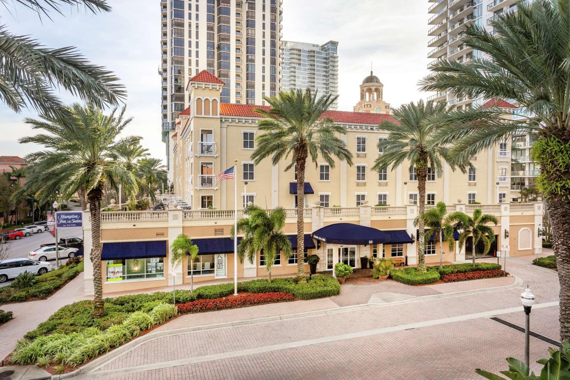 Hampton Inn & Suites St. Petersburg/Downtown exterior or lobby in St Petersburg, FL — main listing photo
