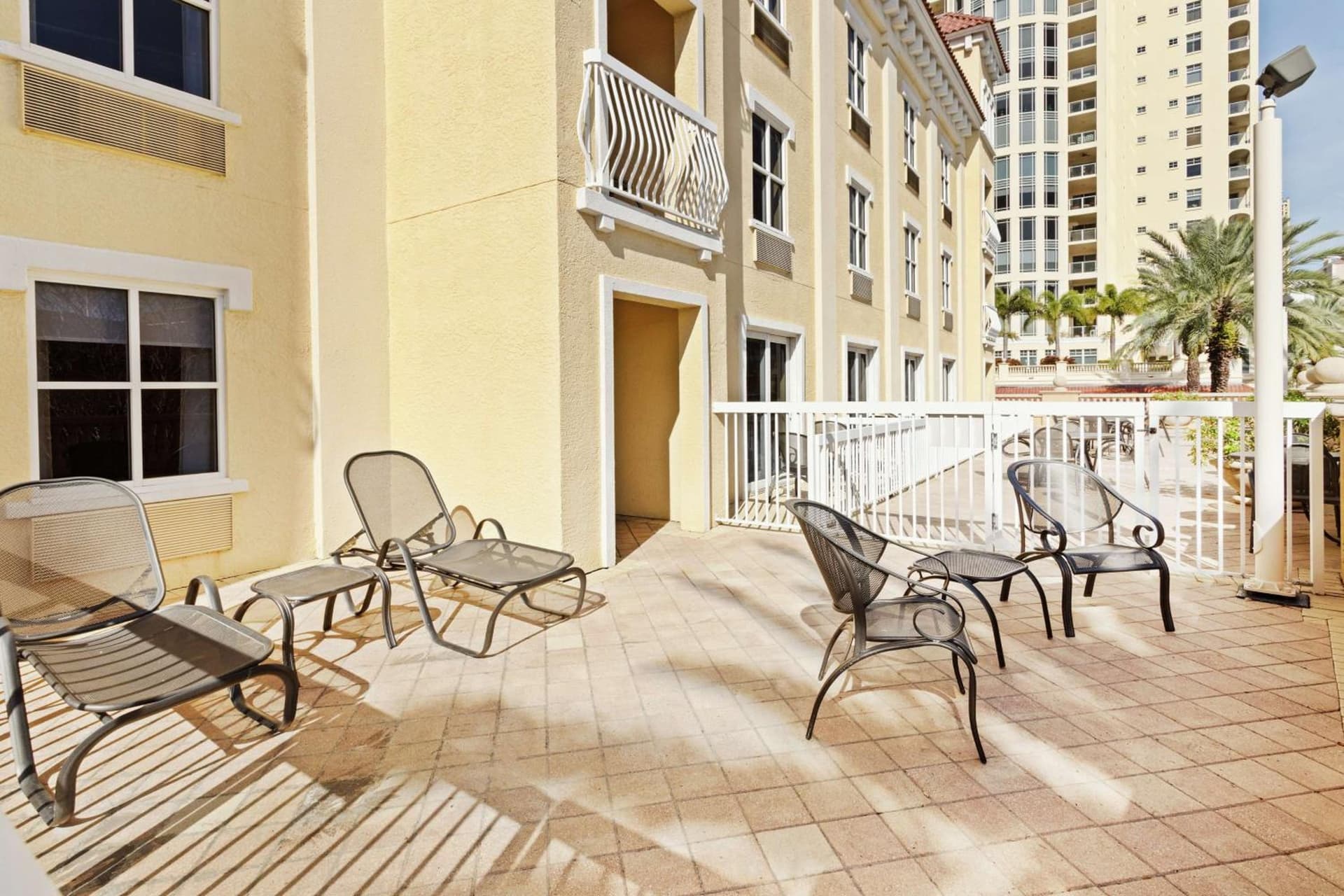 Hampton Inn & Suites St. Petersburg/Downtown gallery photo in St Petersburg, FL — image 20