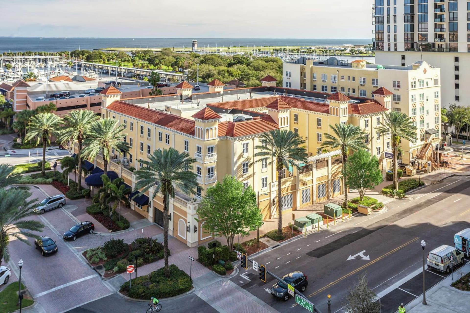 Hampton Inn & Suites St. Petersburg/Downtown gallery photo in St Petersburg, FL — image 14