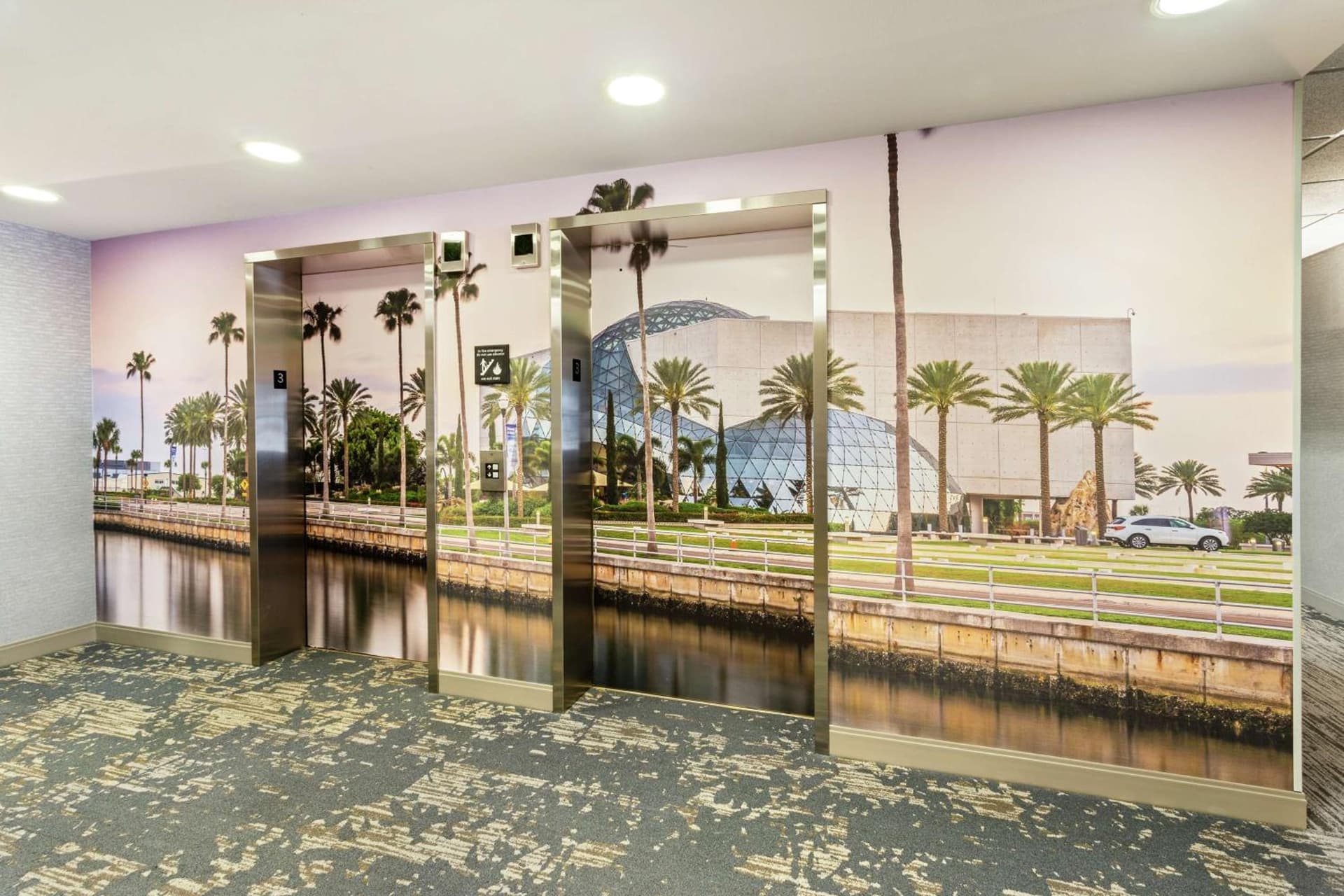 Hampton Inn & Suites St. Petersburg/Downtown gallery photo in St Petersburg, FL — image 21