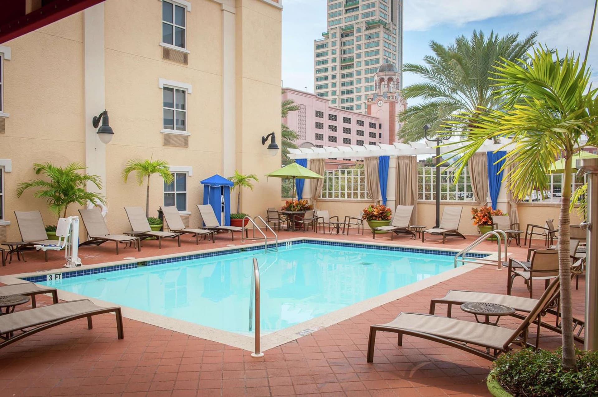 Hampton Inn & Suites St. Petersburg/Downtown gallery photo in St Petersburg, FL — image 54