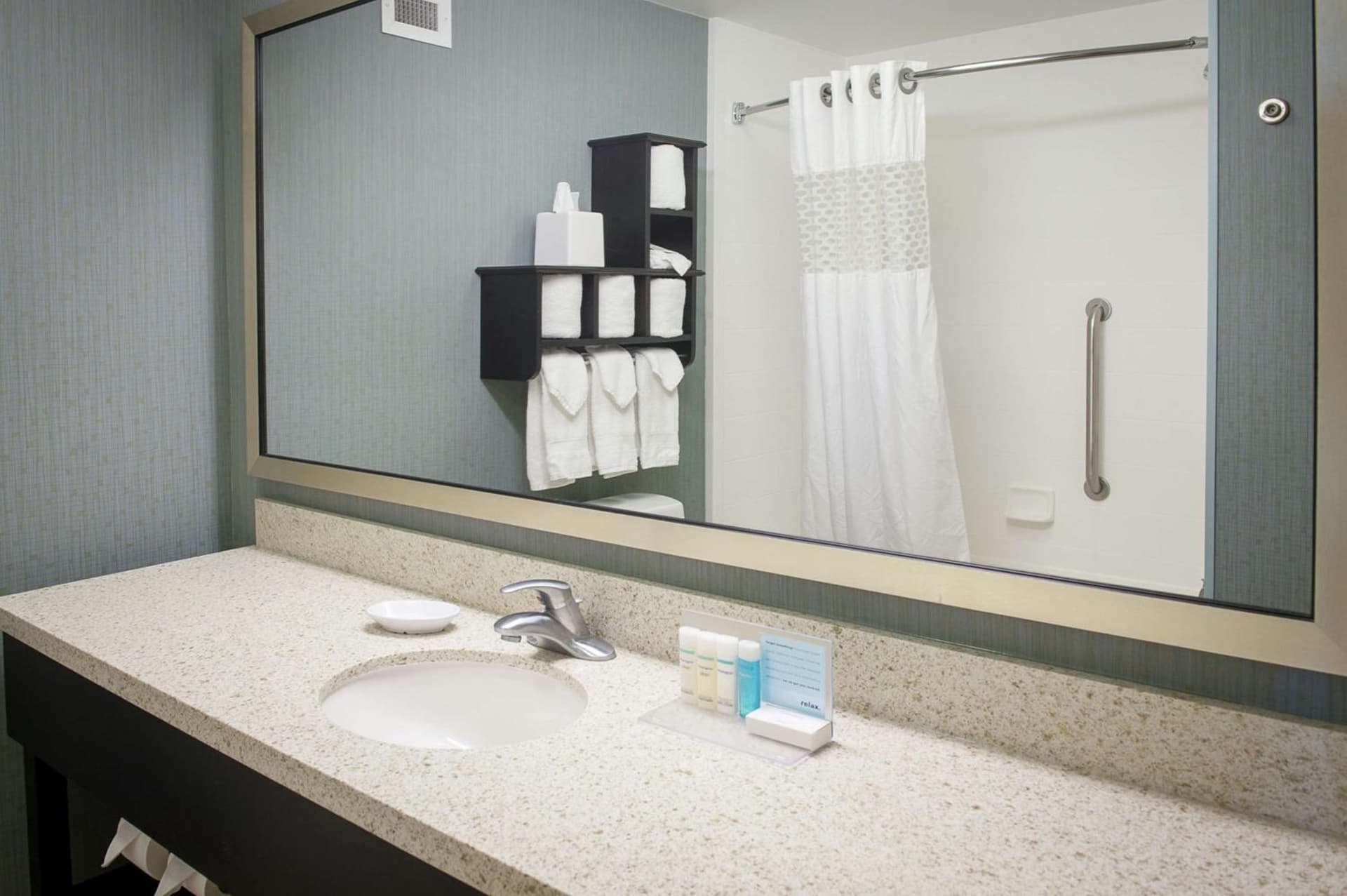 Hampton Inn & Suites St. Petersburg/Downtown gallery photo in St Petersburg, FL — image 52